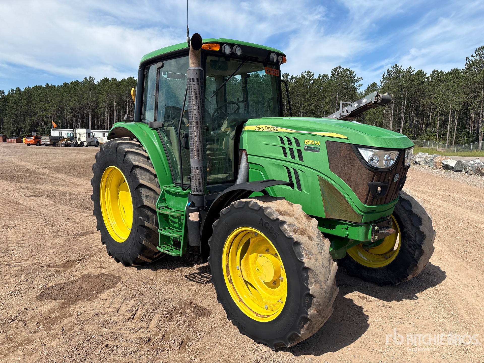 2015 John Deere 6115M