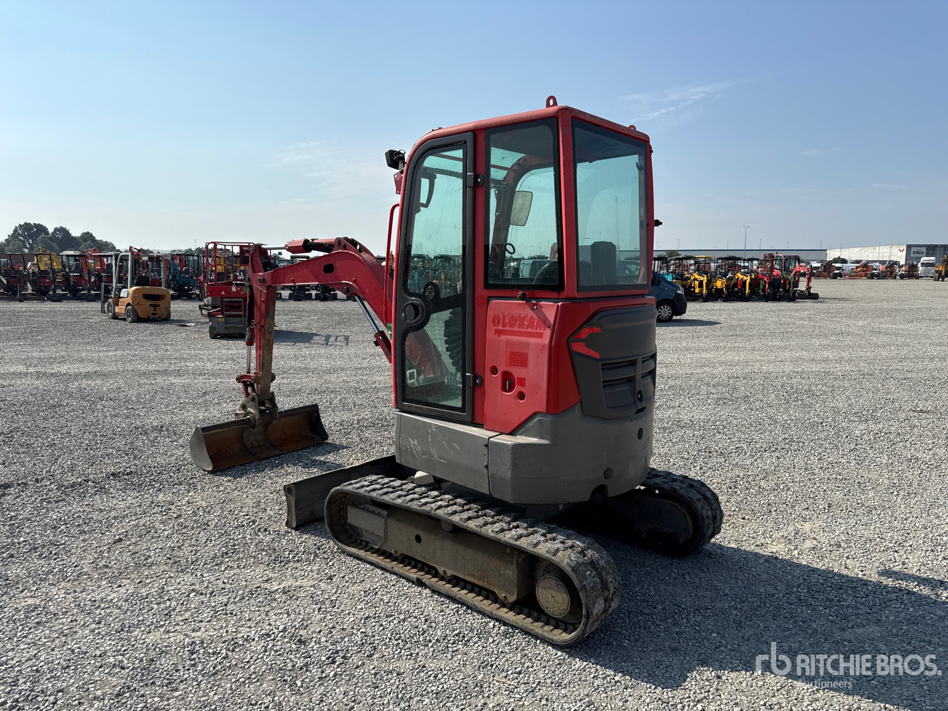 General Appearance with Picture, Left Rear Corner