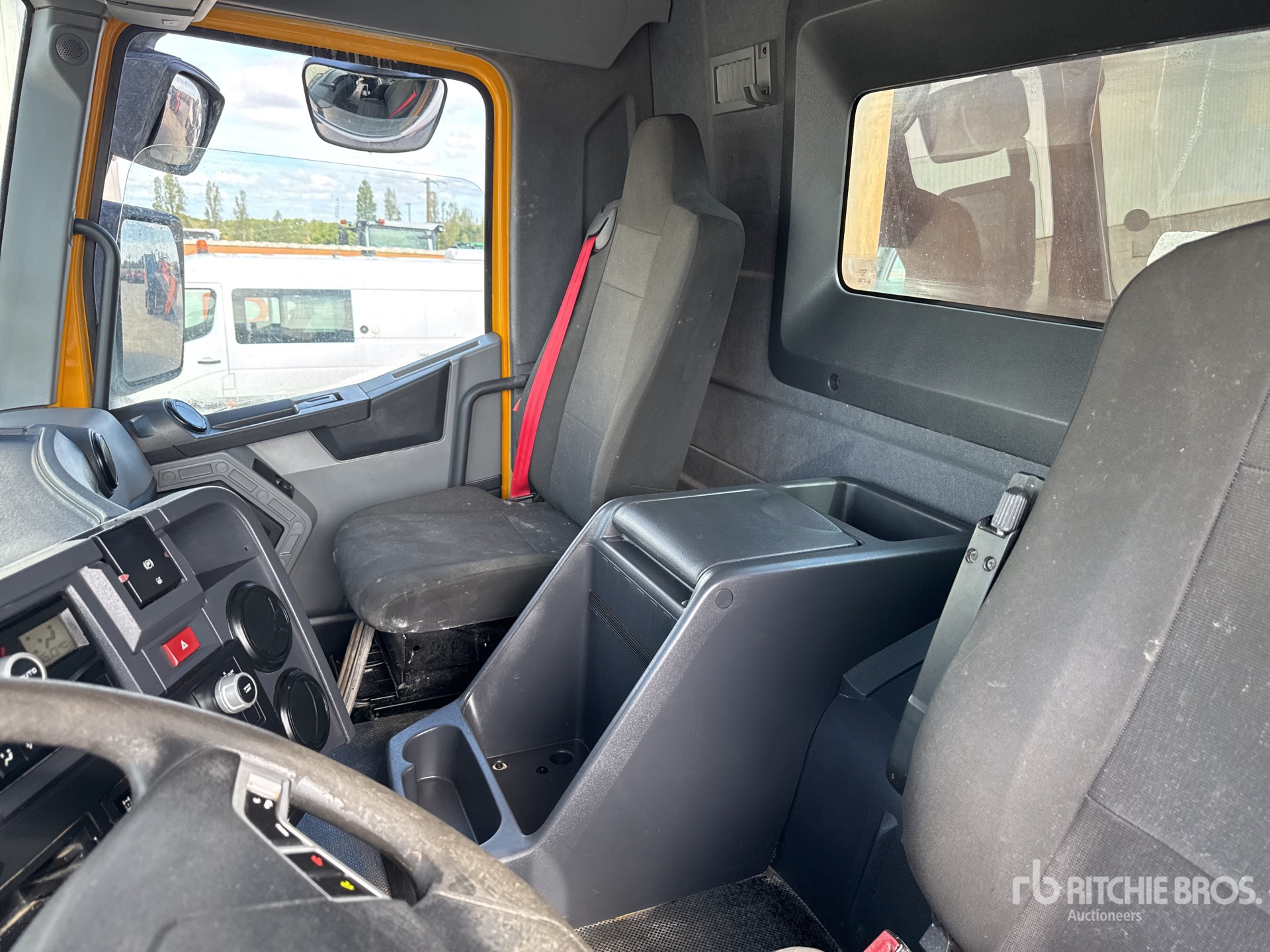 2015 Renault K440