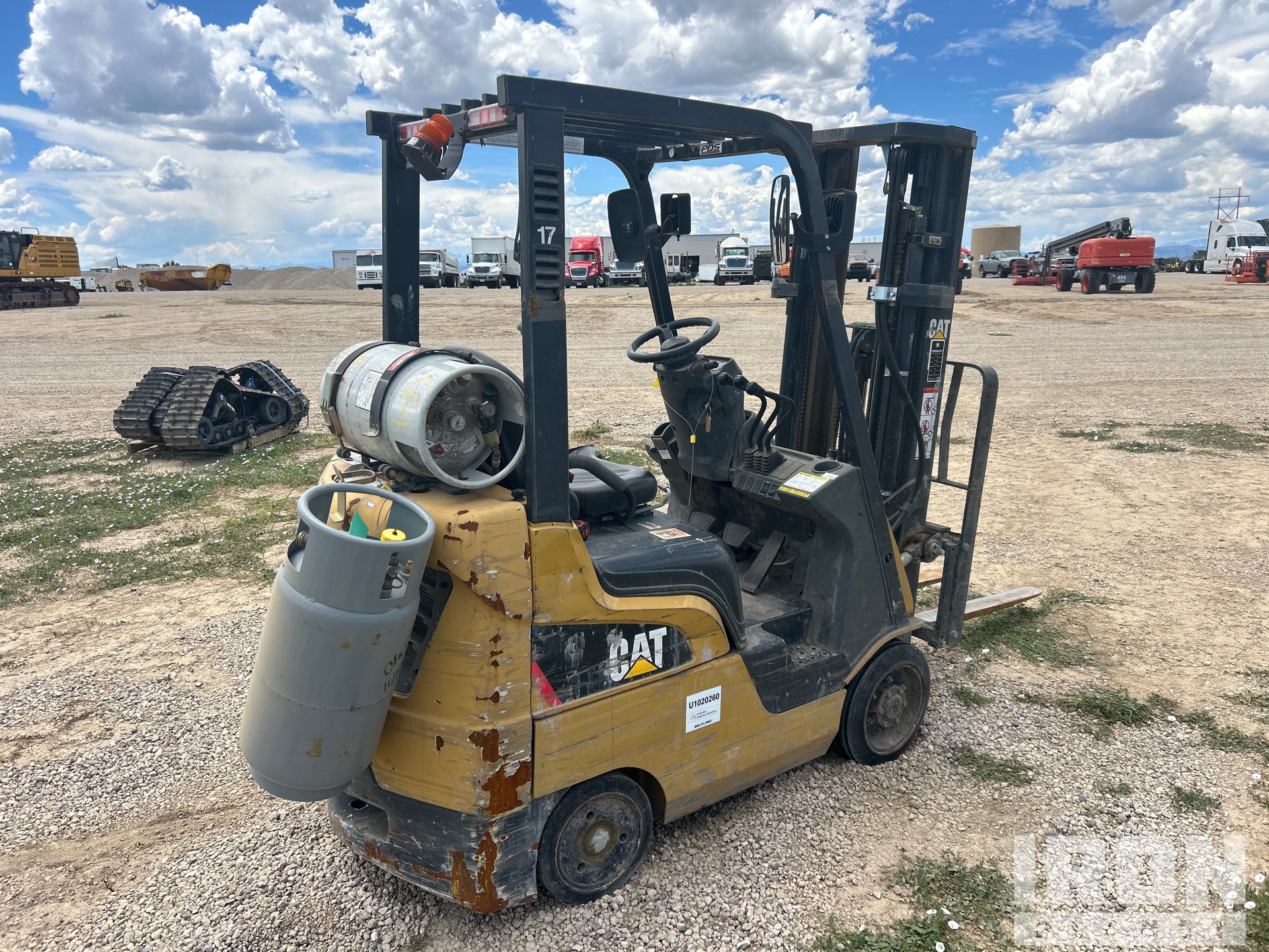 General Appearance - Lift Truck* with Imagen: esquina trasera derecha