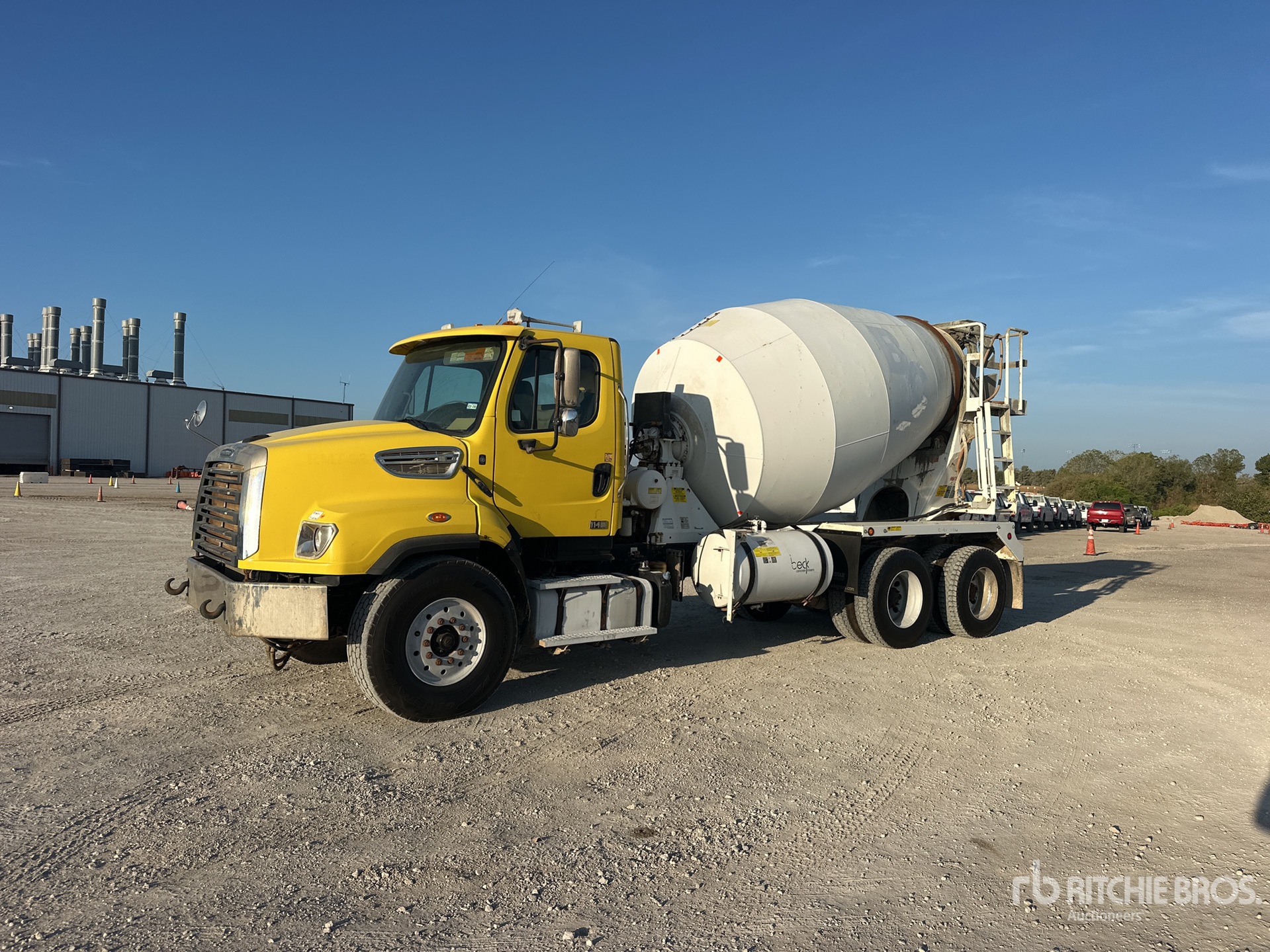 Photo of 2018 Freightliner 114 SD