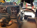 Engine with Emission Label