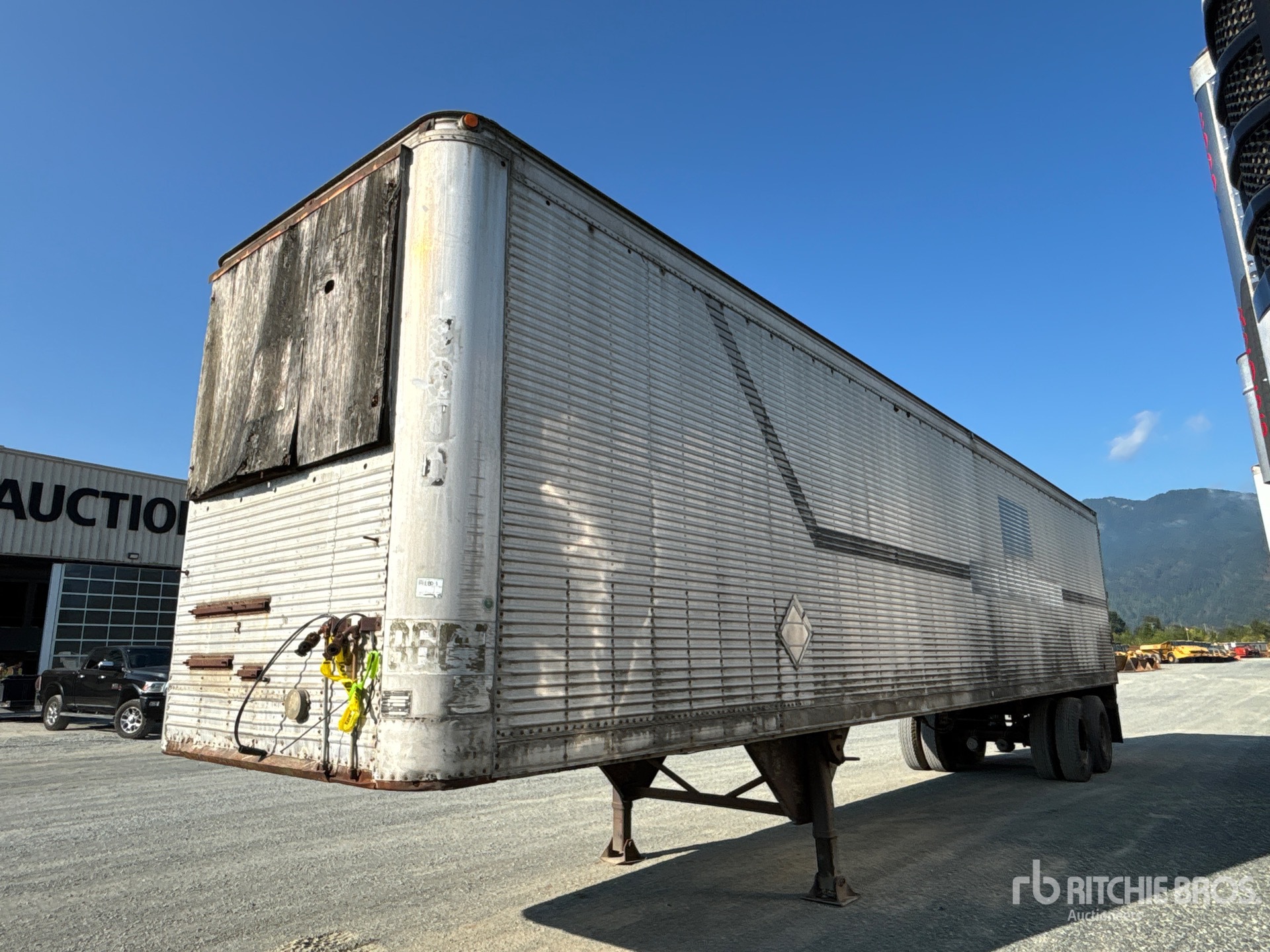 Photo of a 1977 Trailmobile 45 ft x 102 in T/A