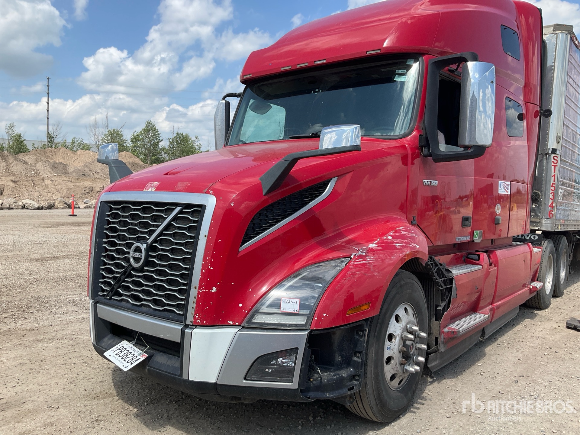 Photo of a 2020 Volvo VNL