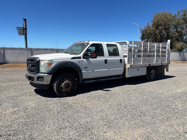 2015 Ford F-550 XL 4x2 Crew Cab Flatbed Truck
