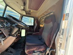 Cab with Asientos/apoyabrazos