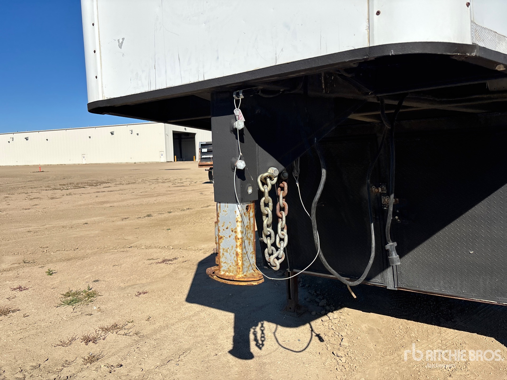 2013 Wells Cargo 28 FT T/A