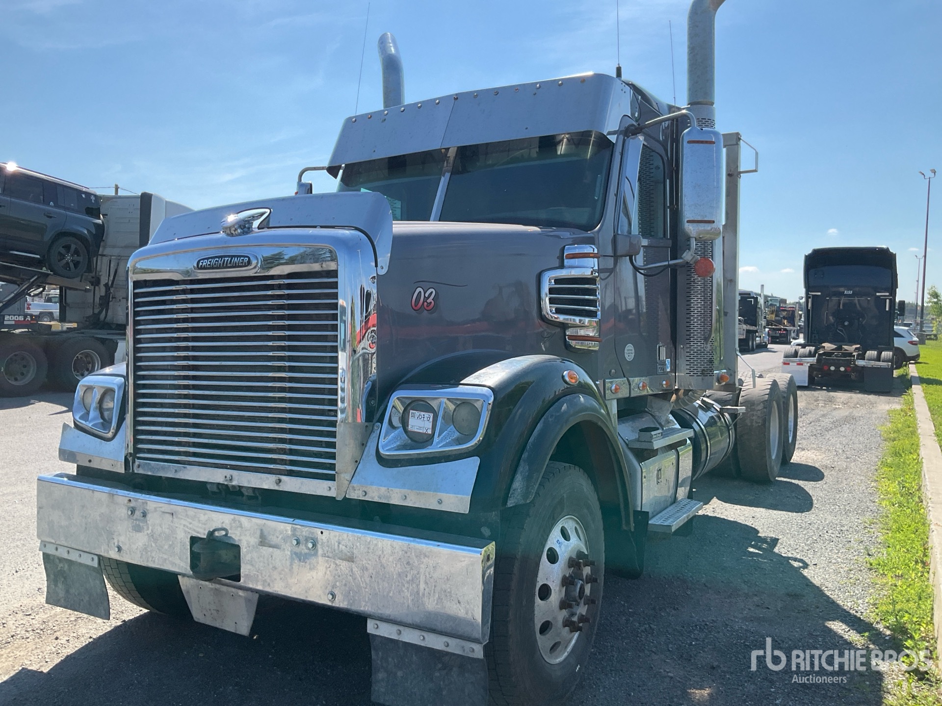 Photo of a 2016 Freightliner CORONADO 122SD