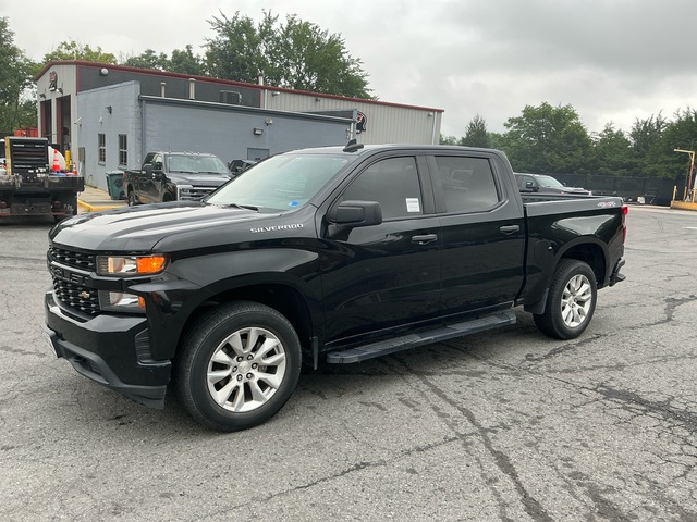 2021 Chevrolet 1500 Custom 4x4 Crew Cab Pickup 2021 Chevrolet 1500 Custom 4x4 Crew Cab Pickup