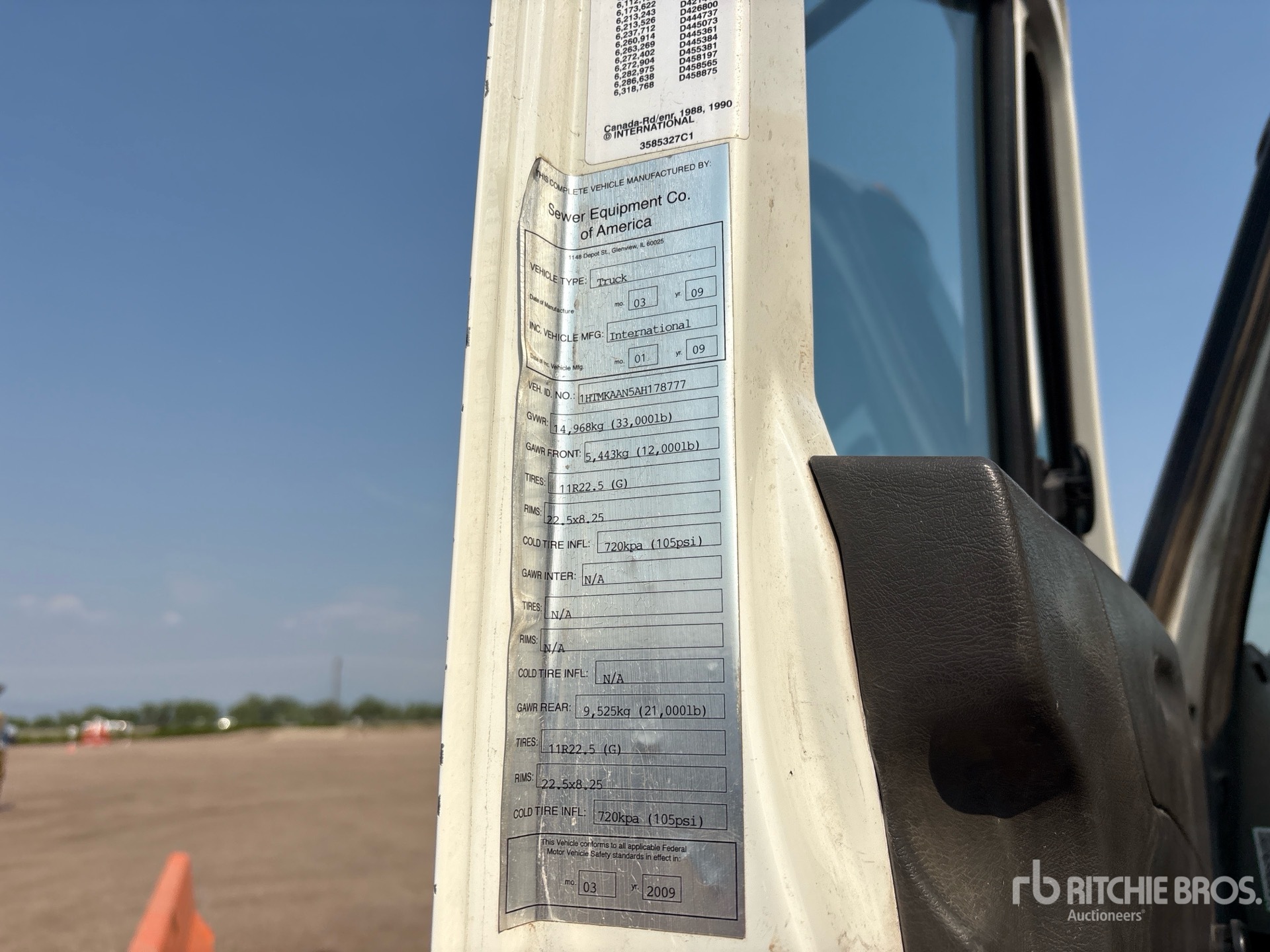 2010 International 4400