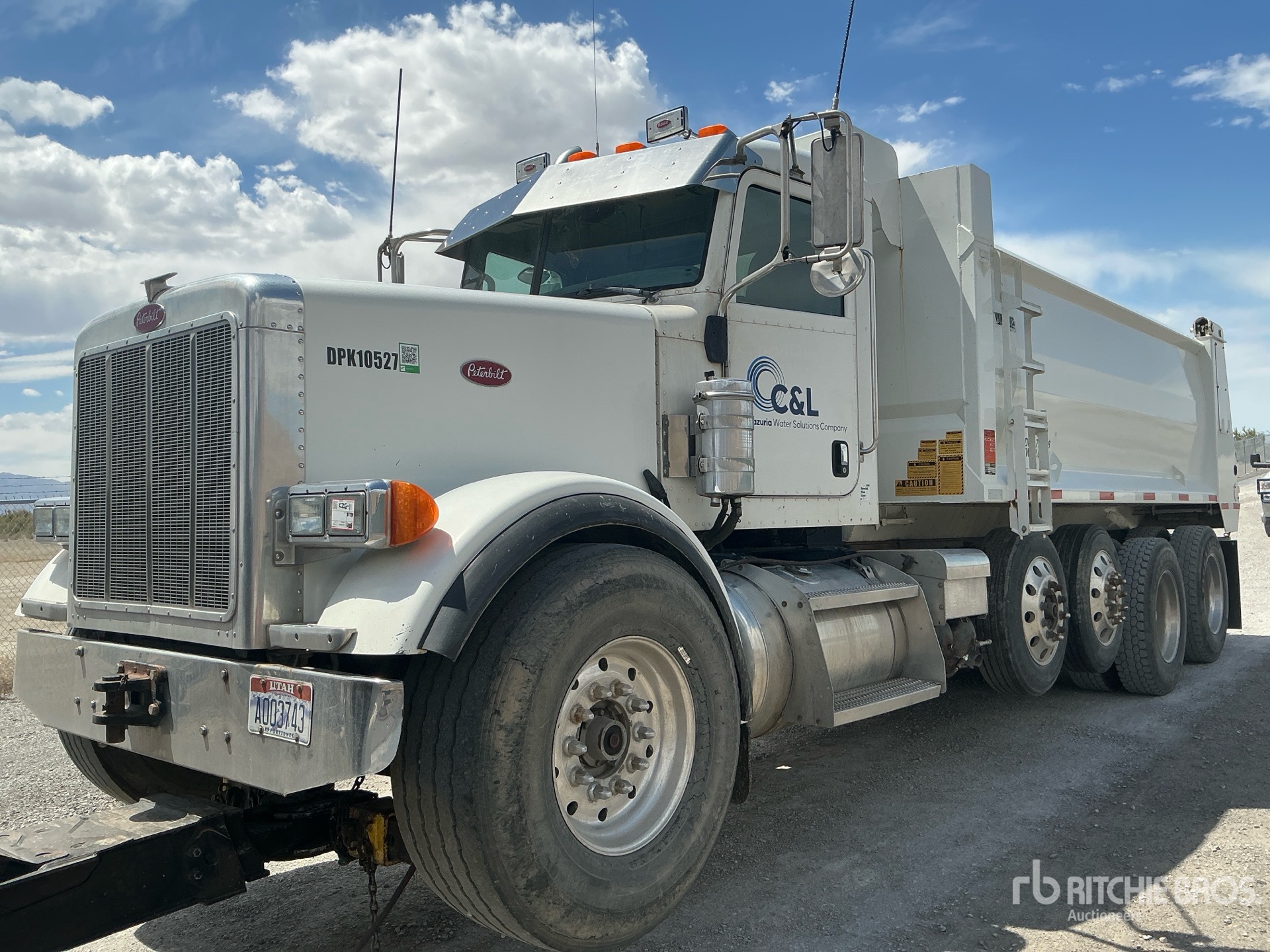 Photo of a 2006 Peterbilt 378