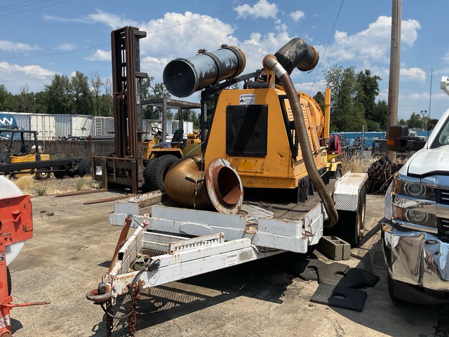 1993 Buz's Equipment Trailers M T/A Equipment Trailer w/Vacuum