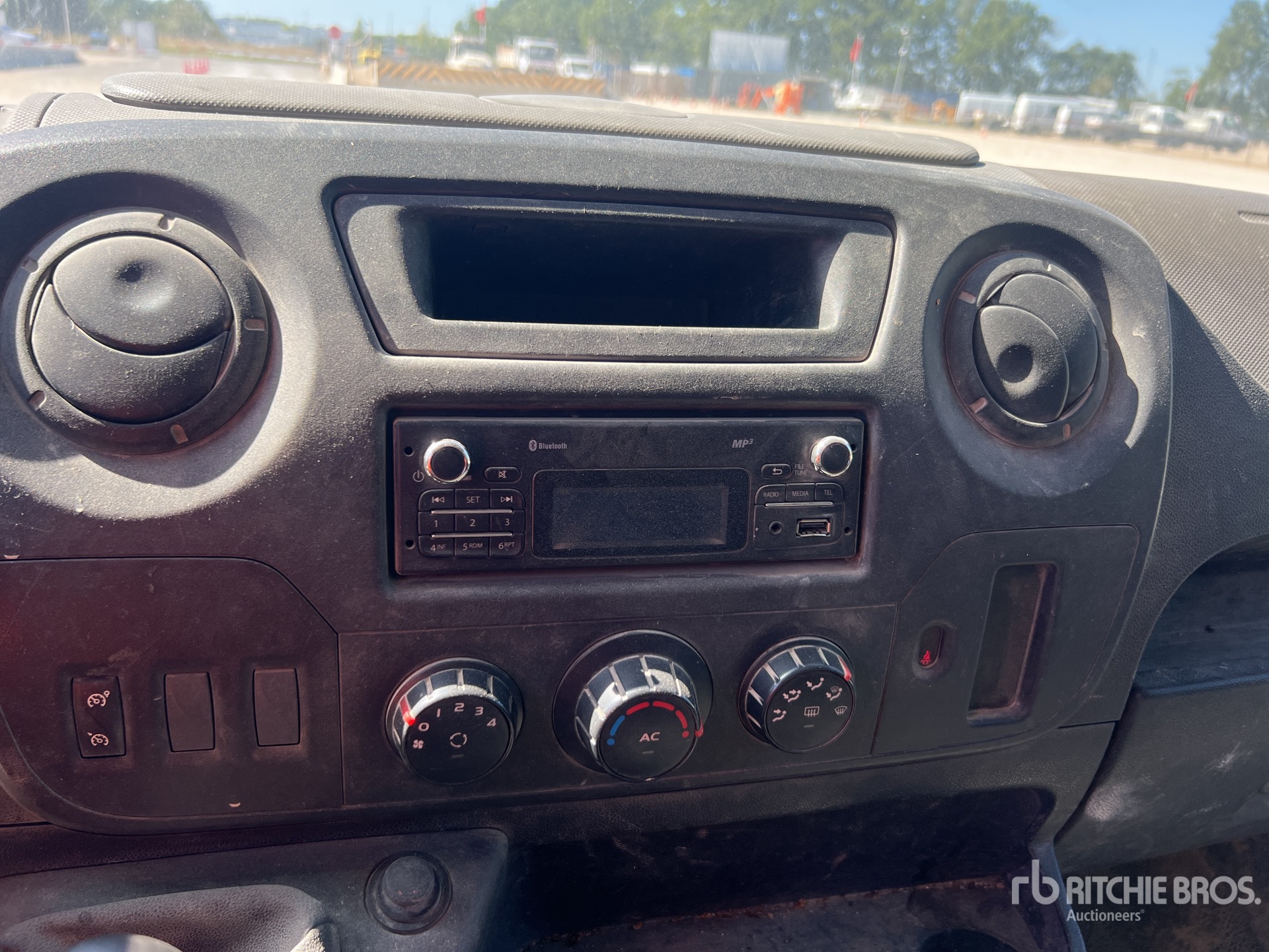 2014 Renault MASTER