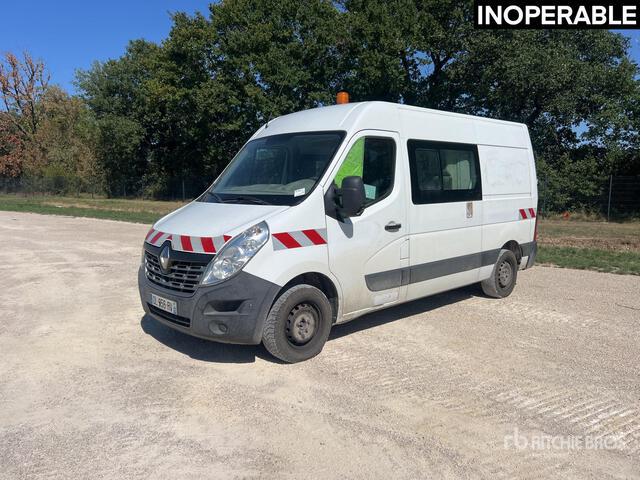 2014 Renault Master Cargo Van
