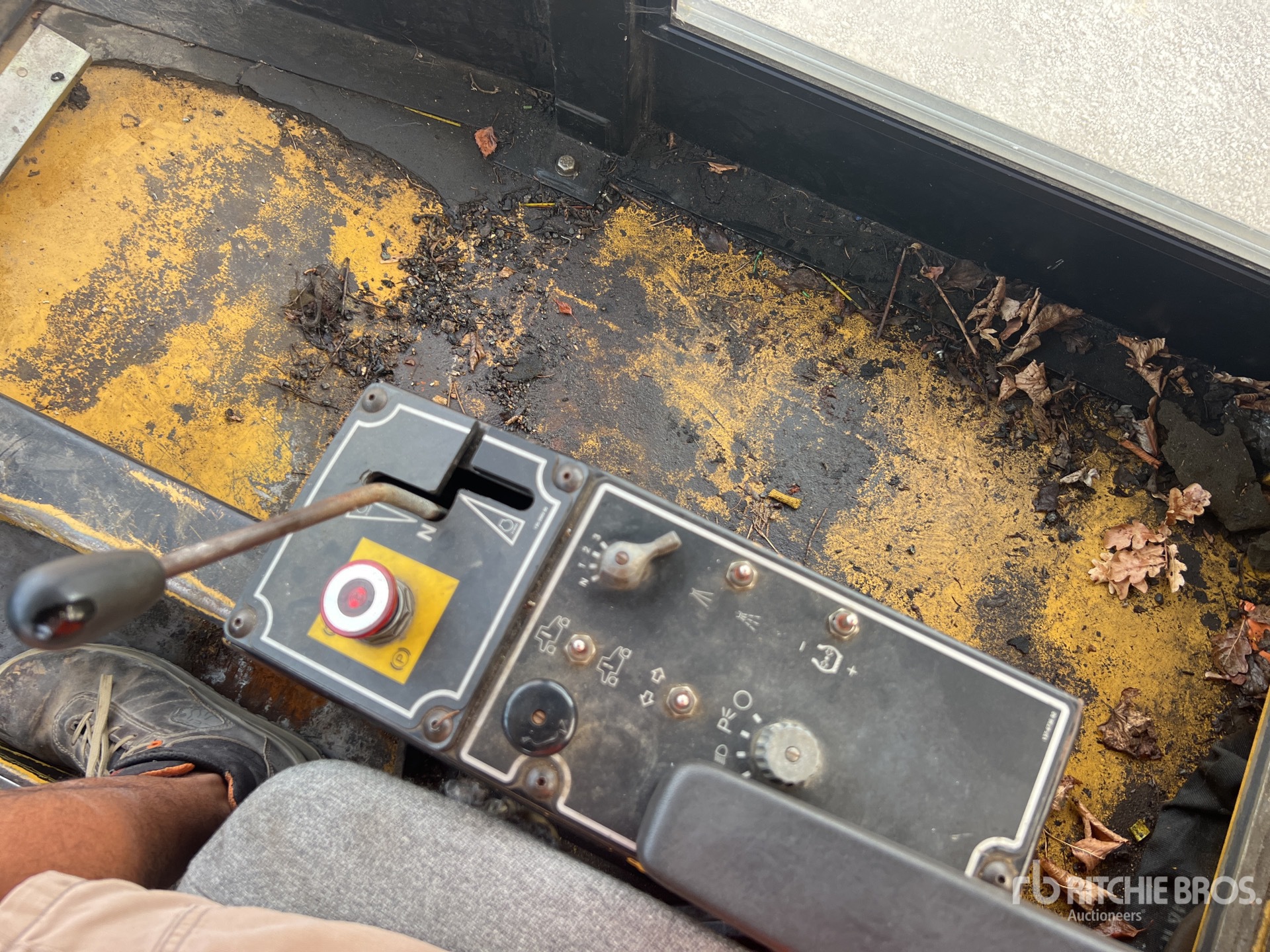 1999 Caterpillar PS-300B