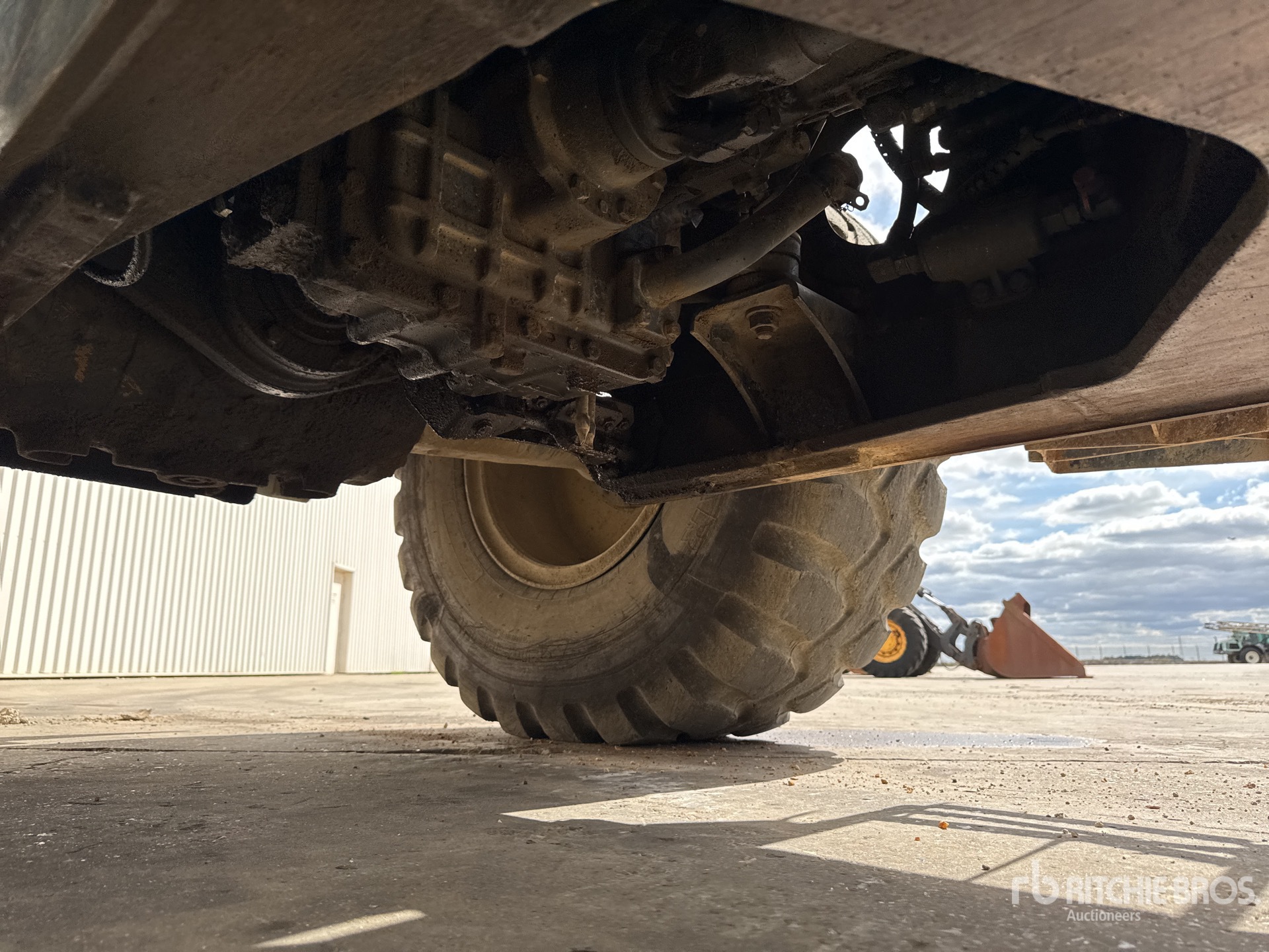 2004 Komatsu WA320-5