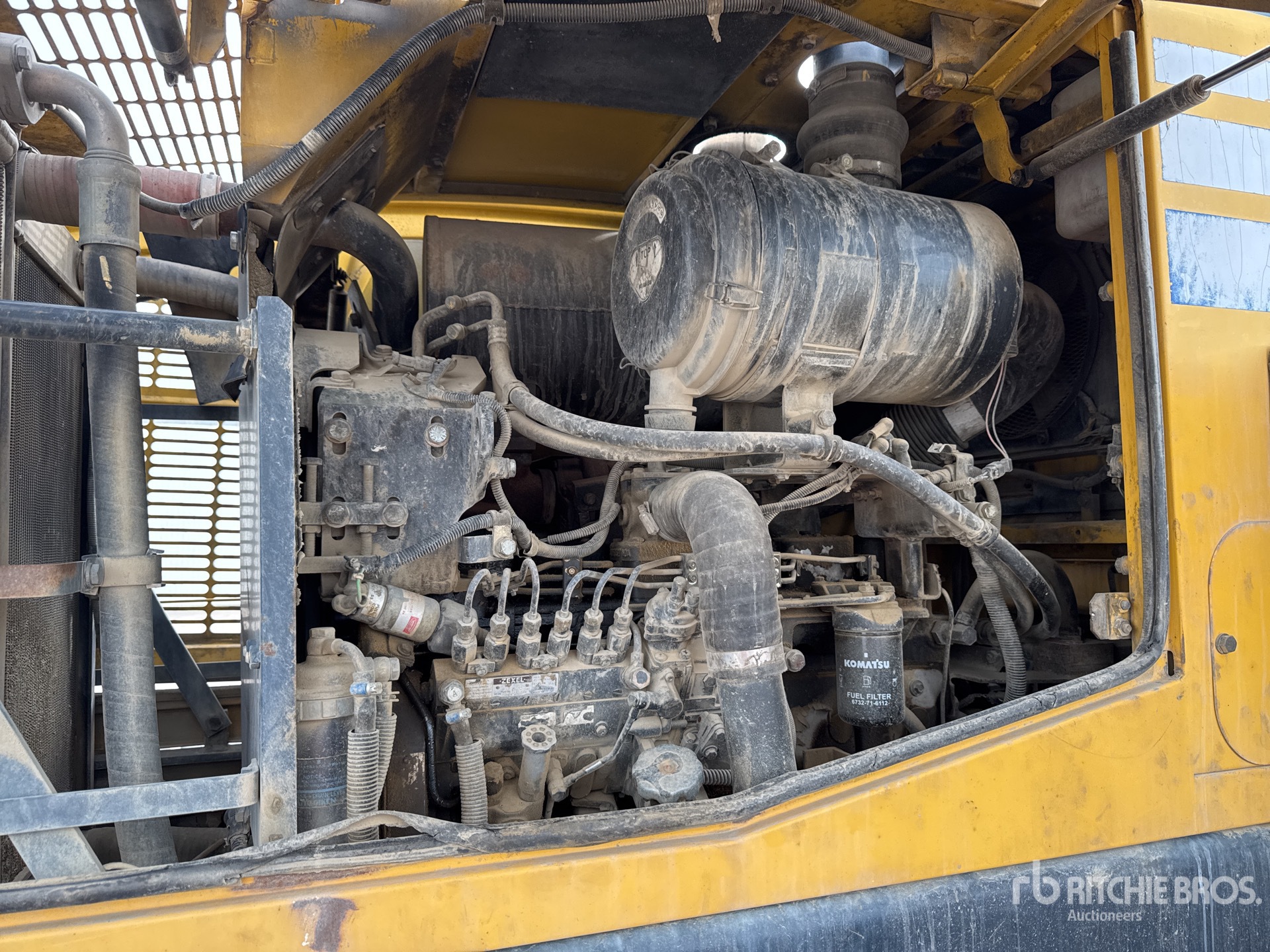 2004 Komatsu WA320-5