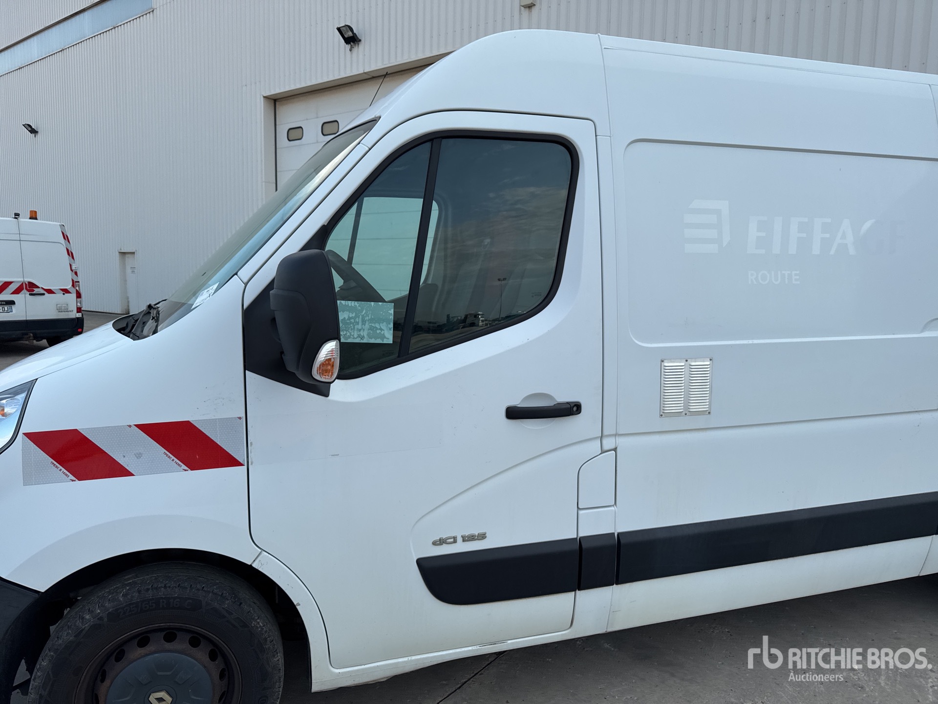 2013 Renault MASTER DCI125