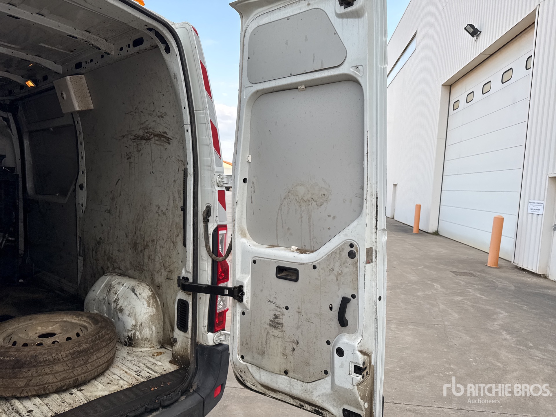 2013 Renault MASTER DCI125