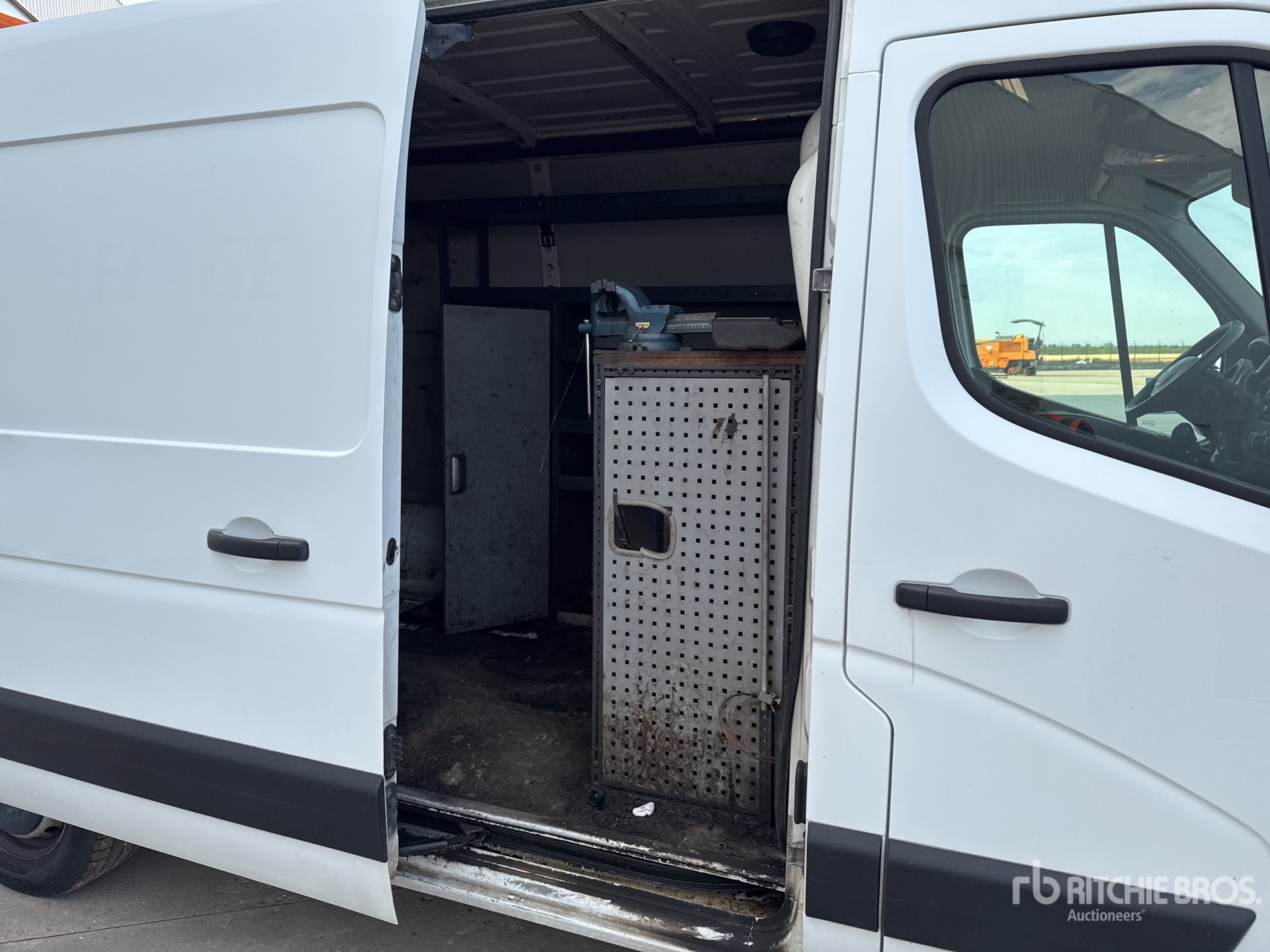 2013 Renault MASTER DCI125