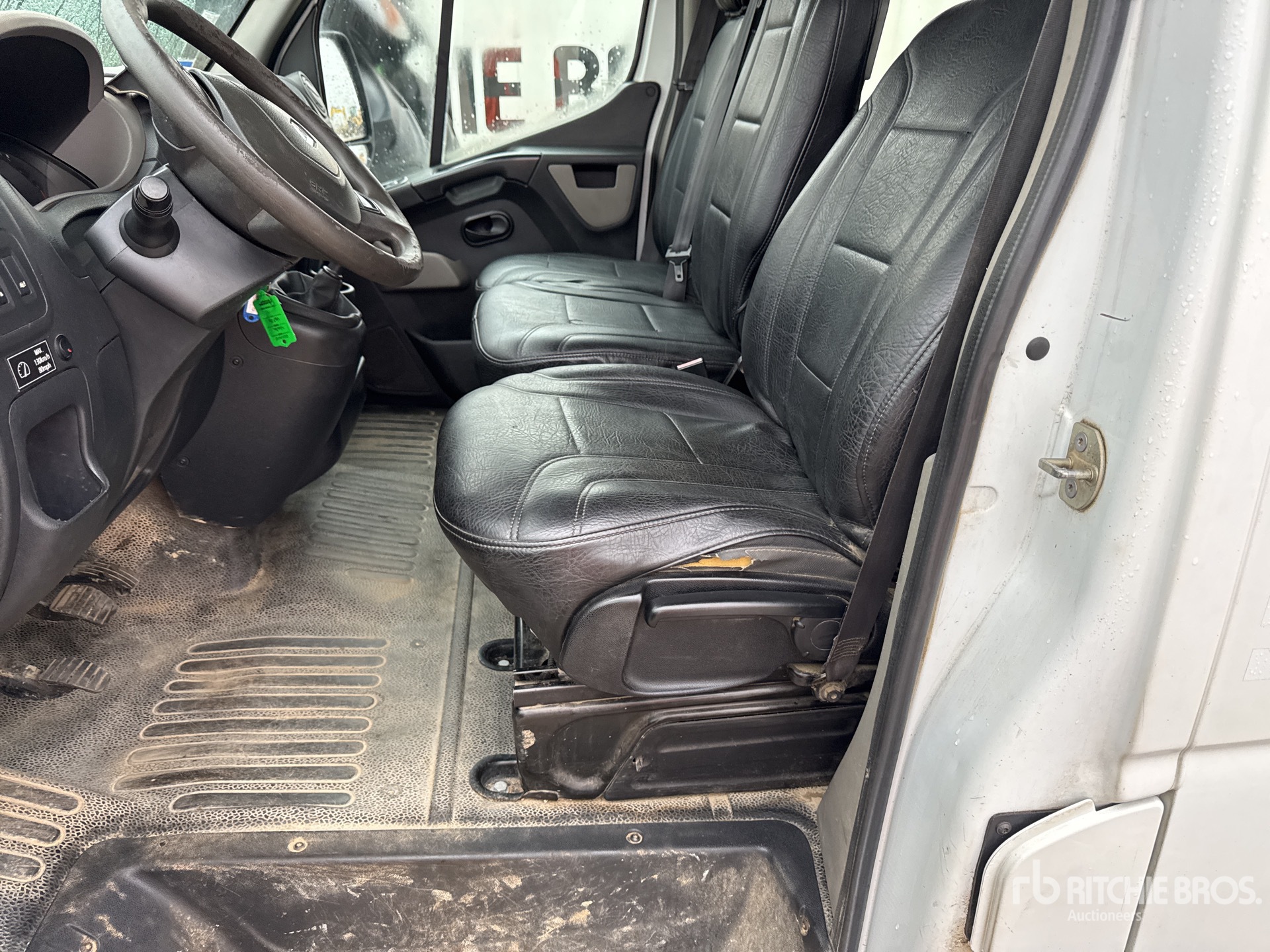 2014 Renault MASTER DCI125
