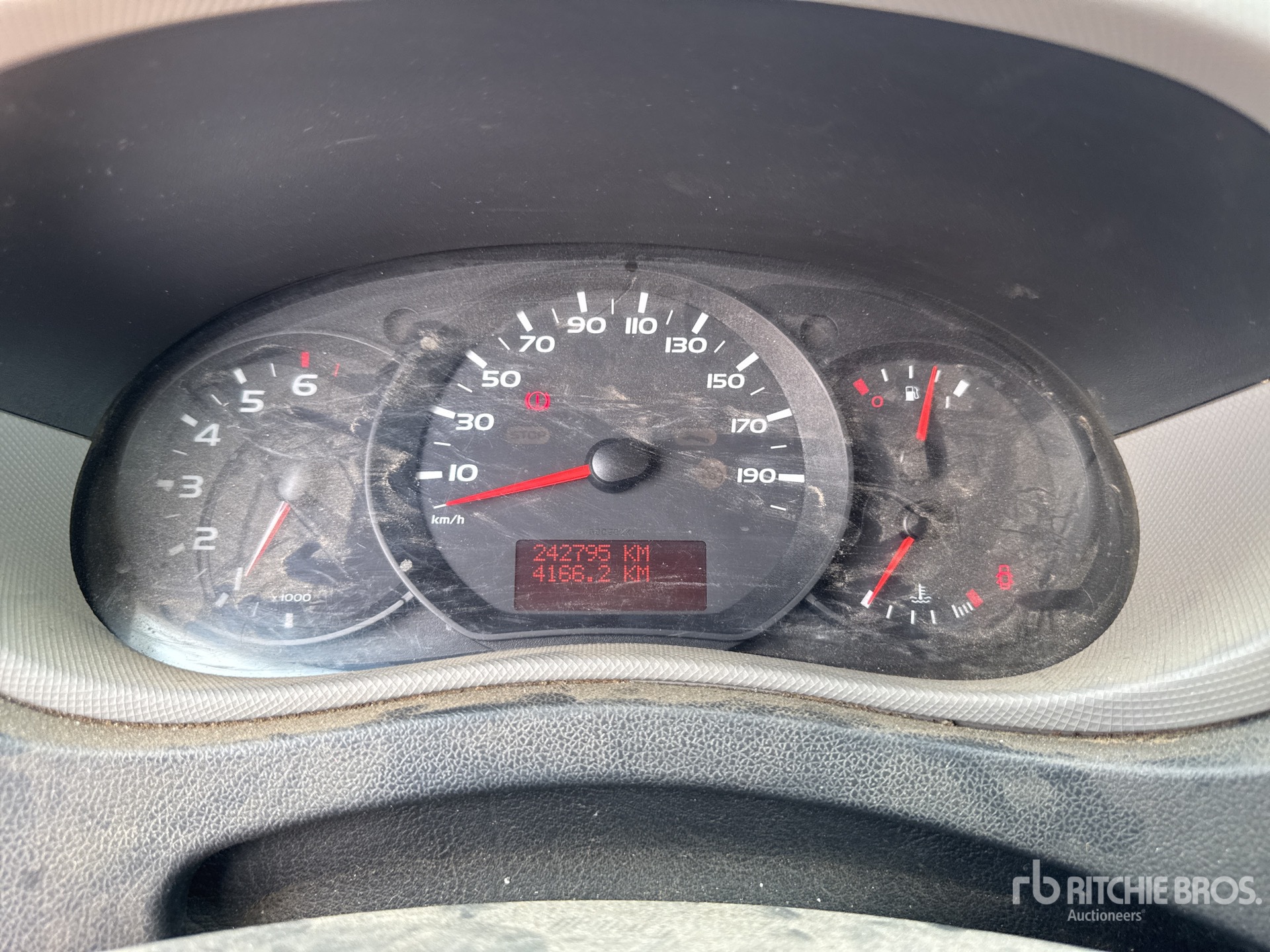 2014 Renault MASTER DCI125