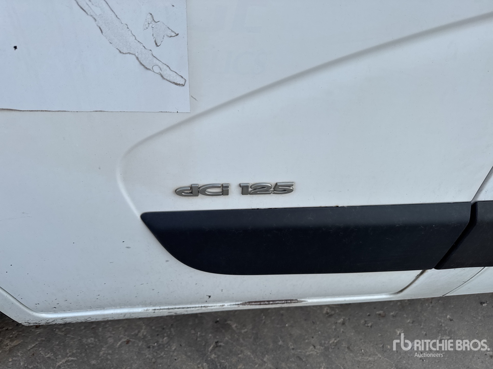 2014 Renault MASTER DCI125