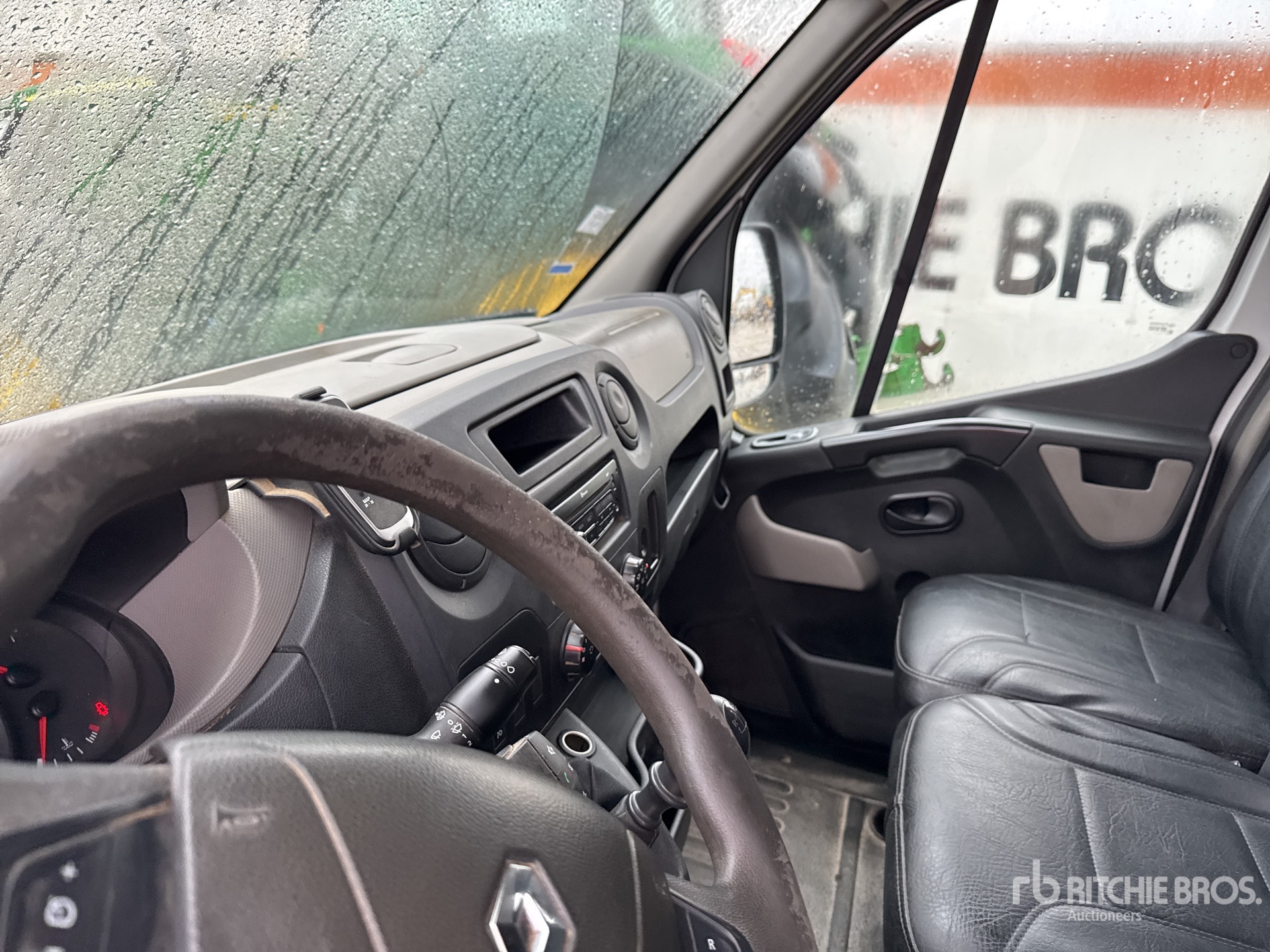 2014 Renault MASTER DCI125