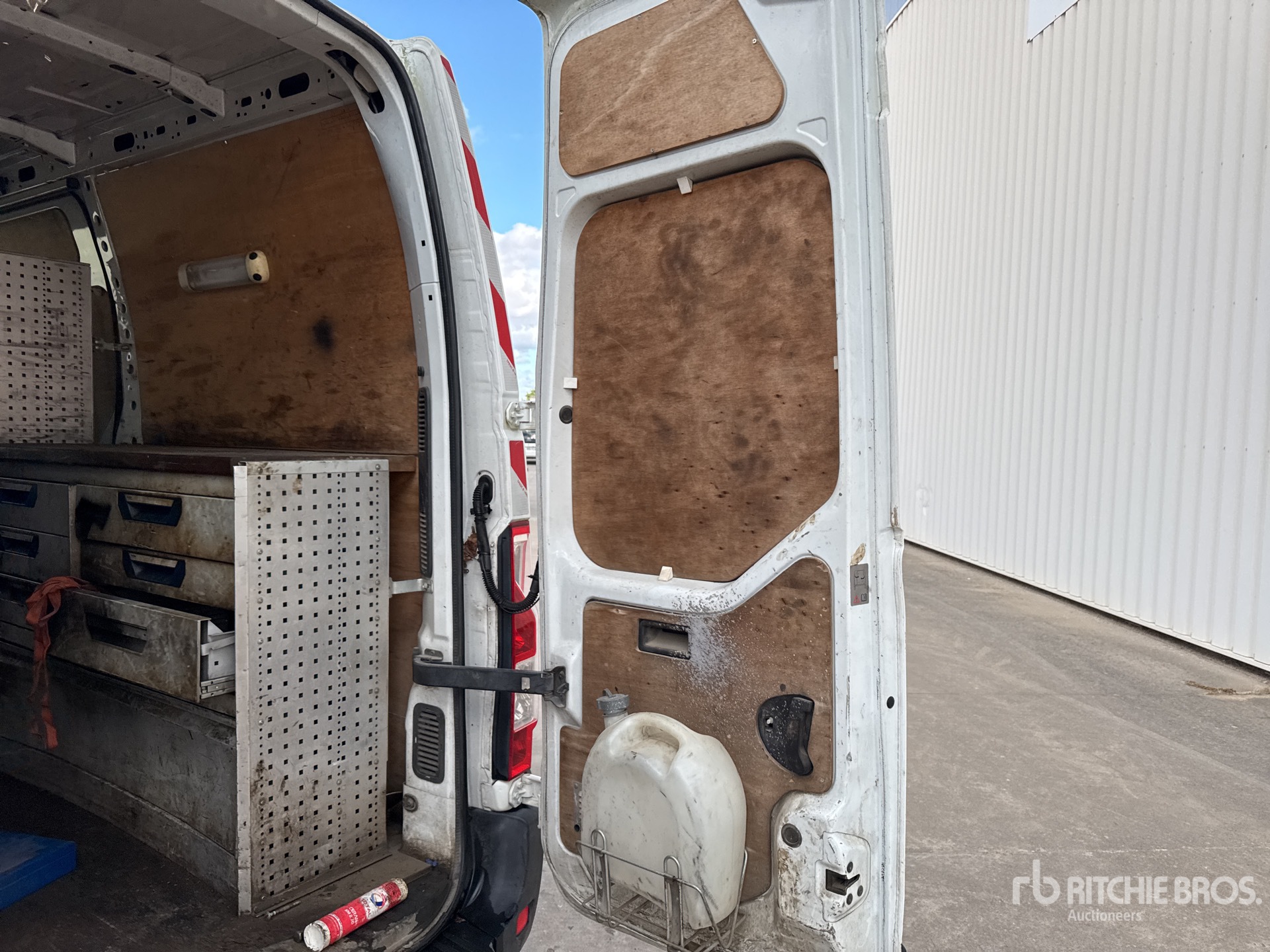 2010 Renault MASTER DCI125