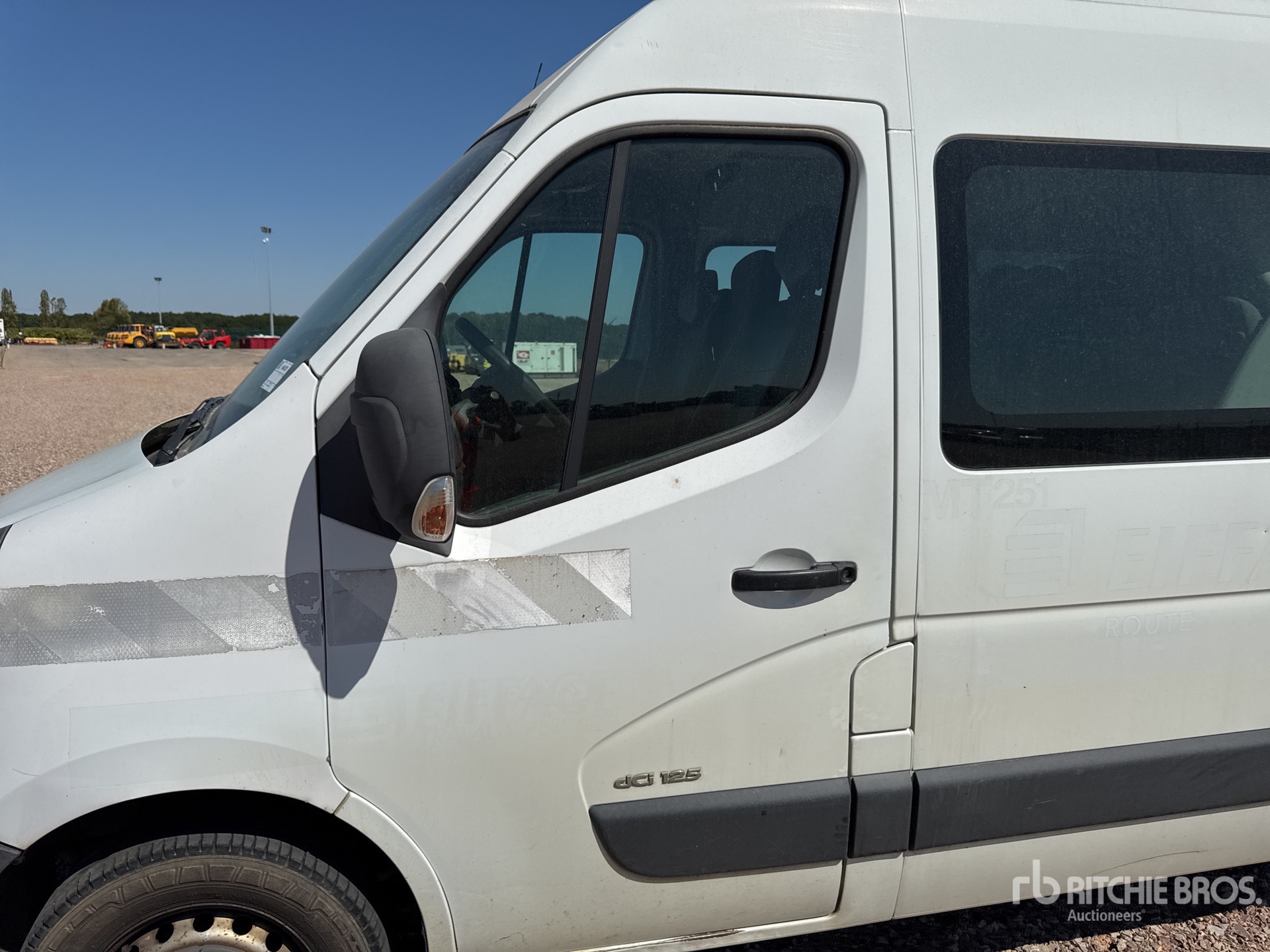 2012 Renault MASTER DCI125
