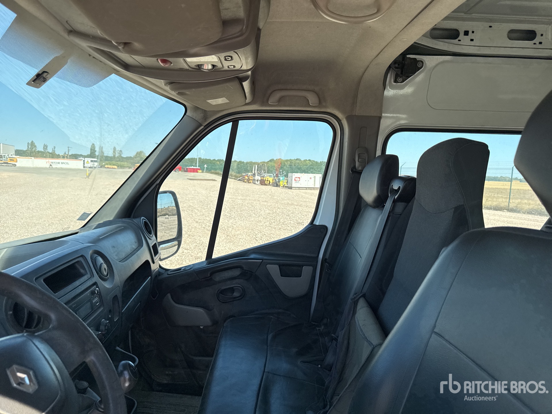 2012 Renault MASTER DCI125