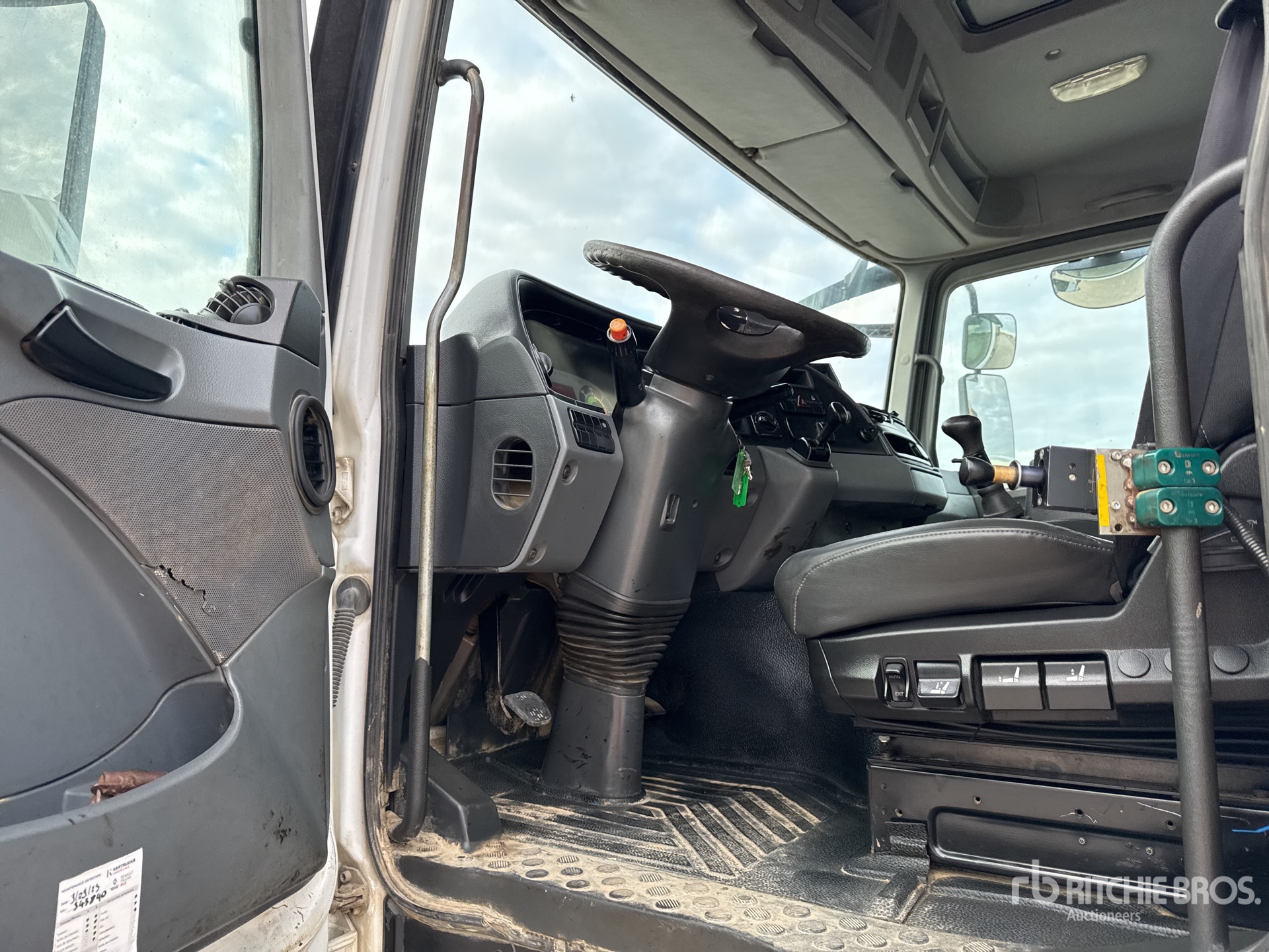 2006 Mercedes-Benz ACTROS 3336