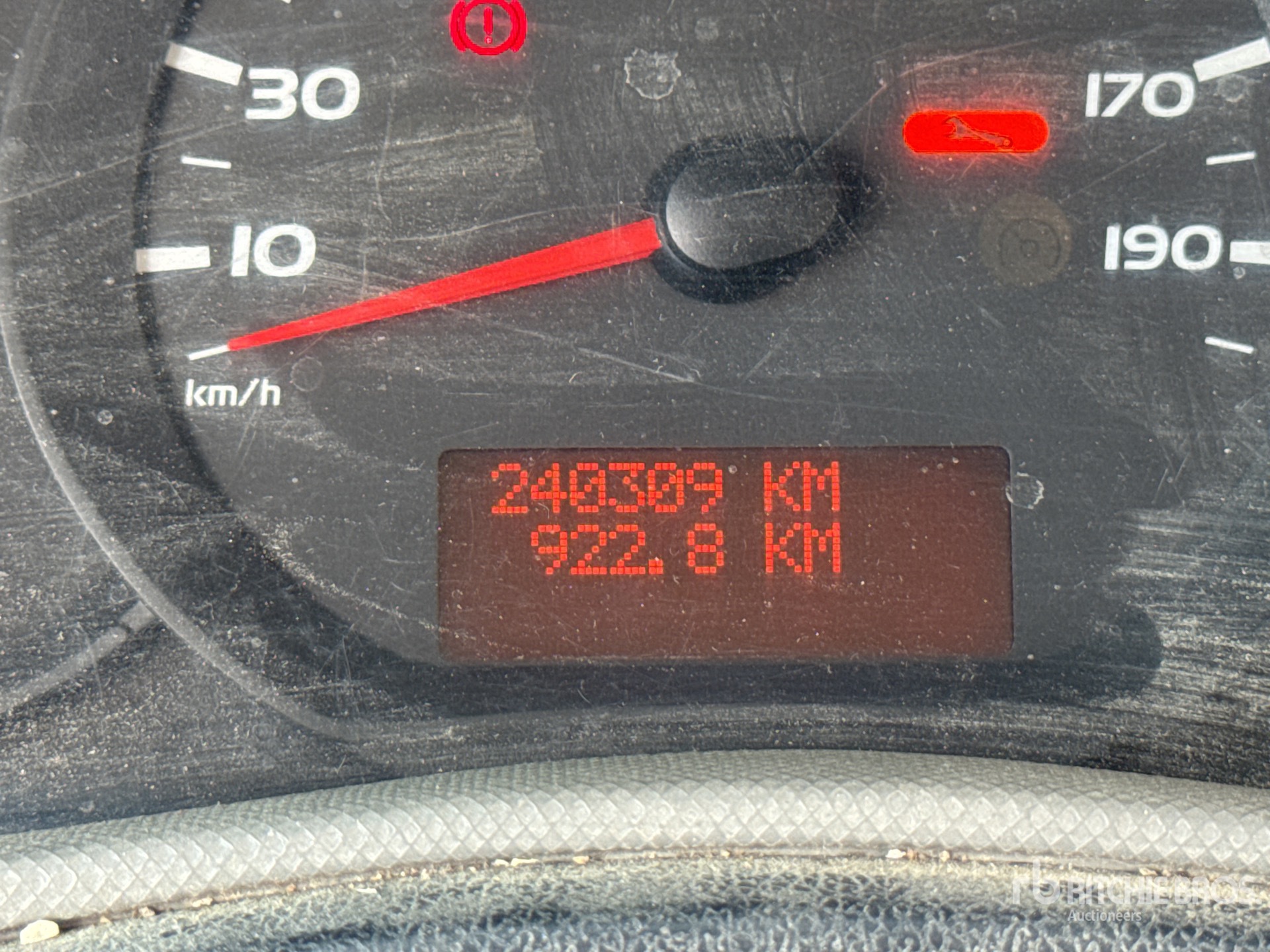 2012 Renault MASTER L2H2 TP7