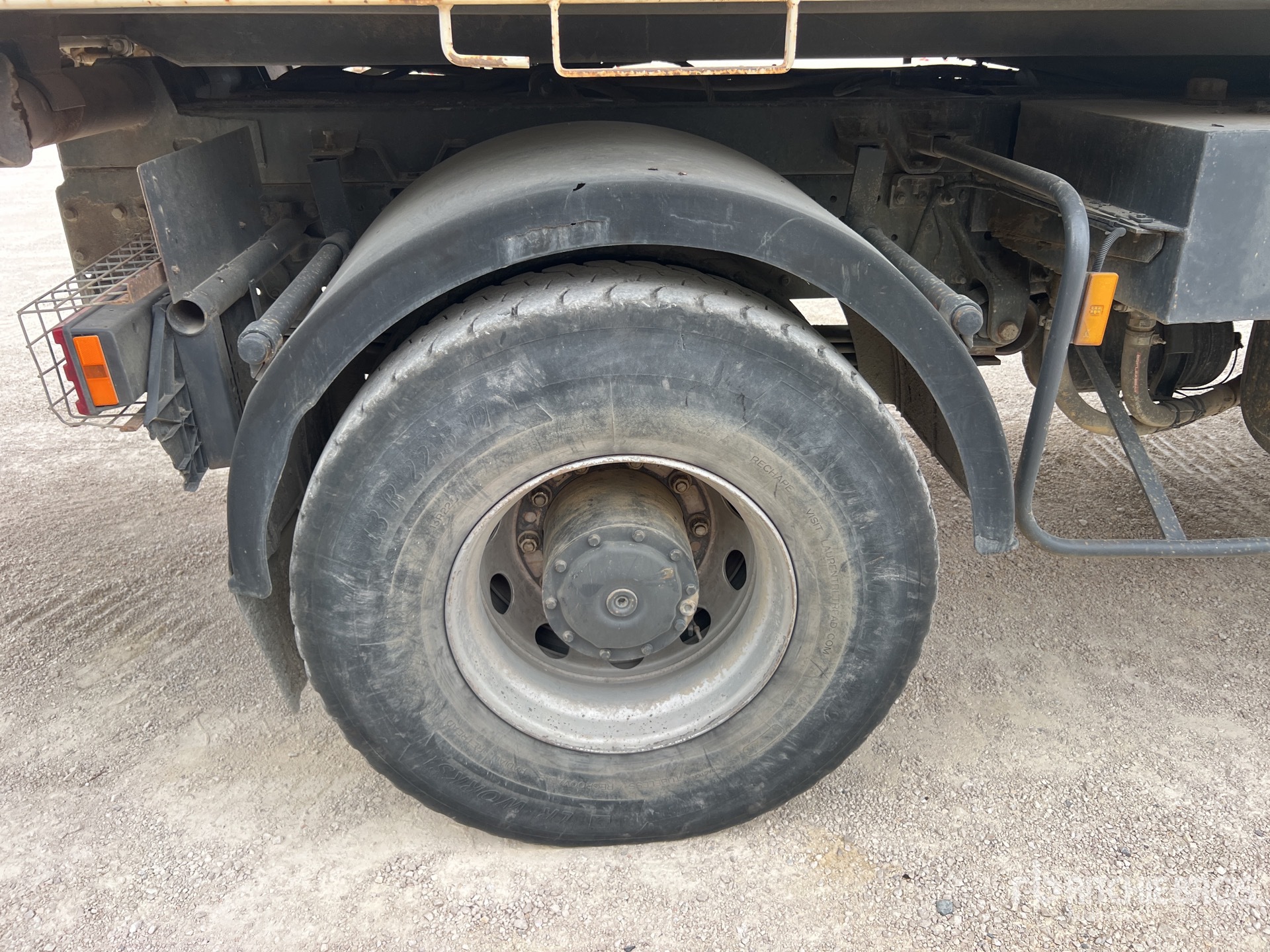 2002 Mercedes-Benz ATEGO 1828