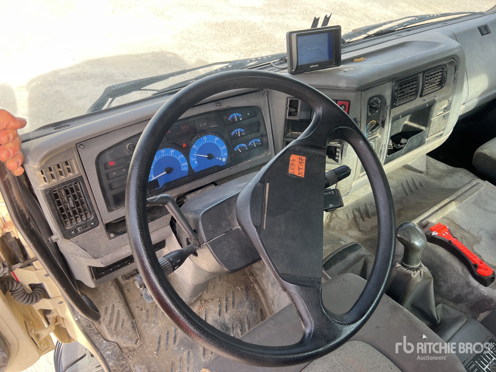 2004 Renault KERAX 320.19