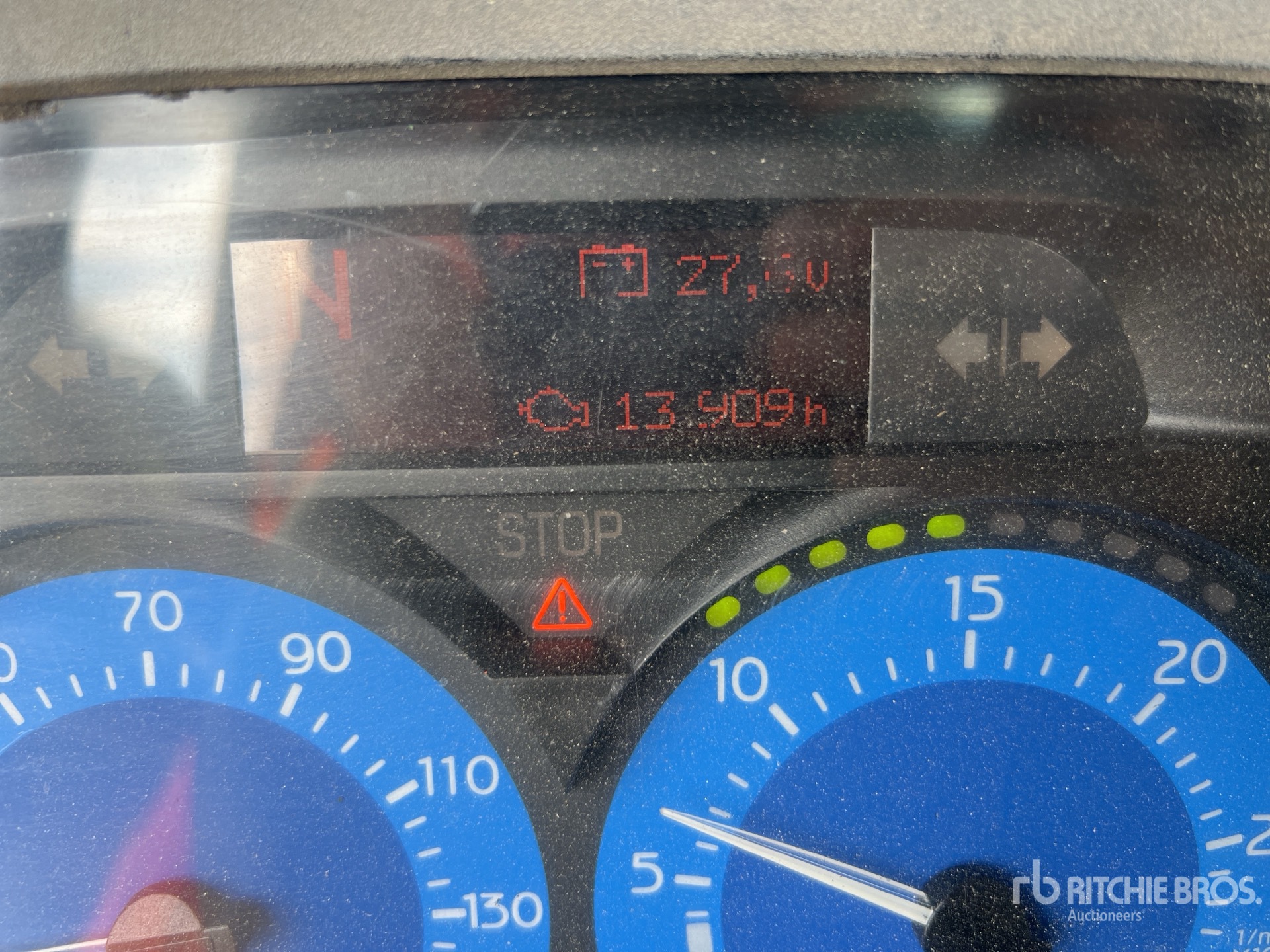 2004 Renault KERAX 320.19