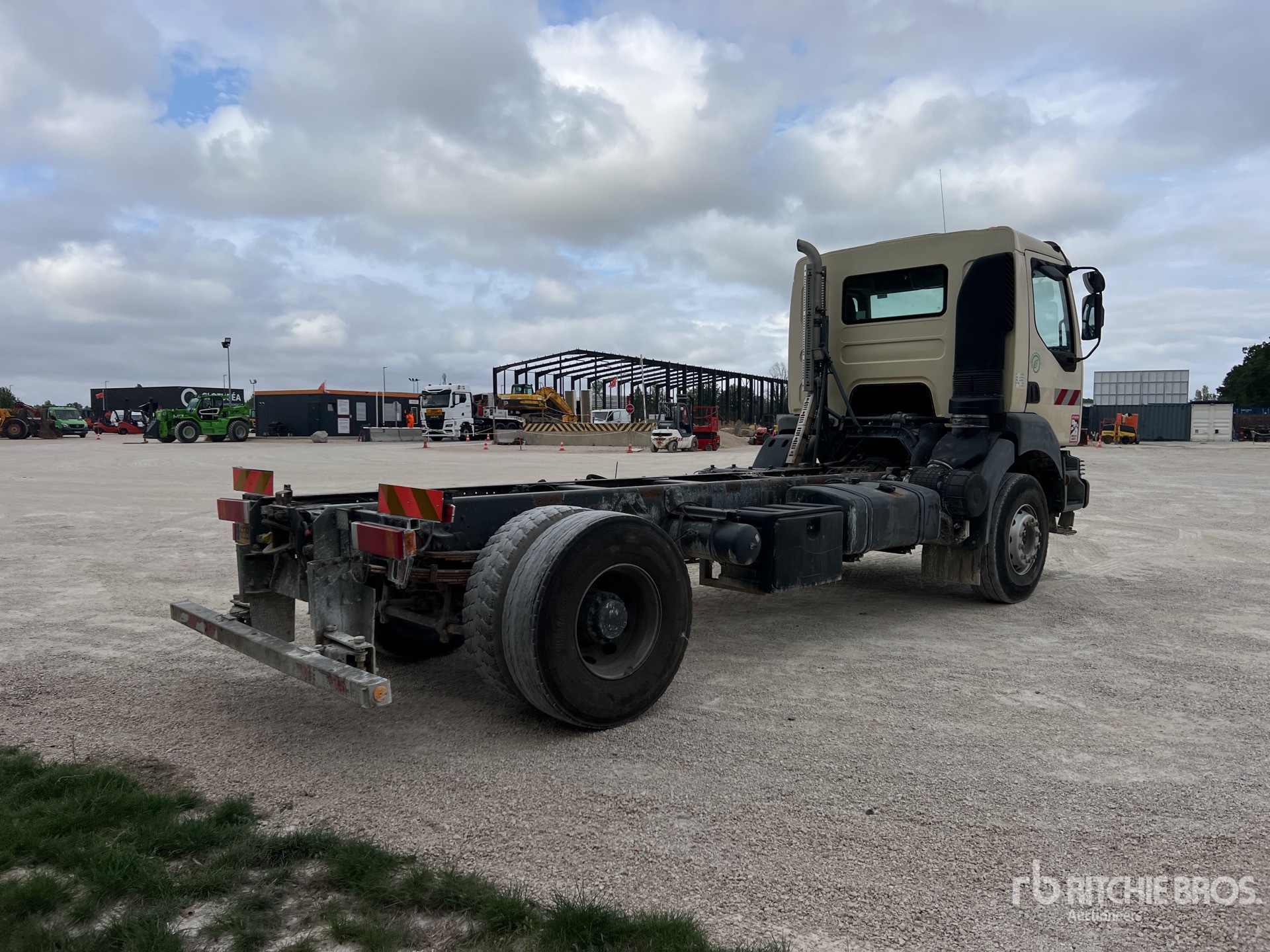 2004 Renault KERAX 320.19