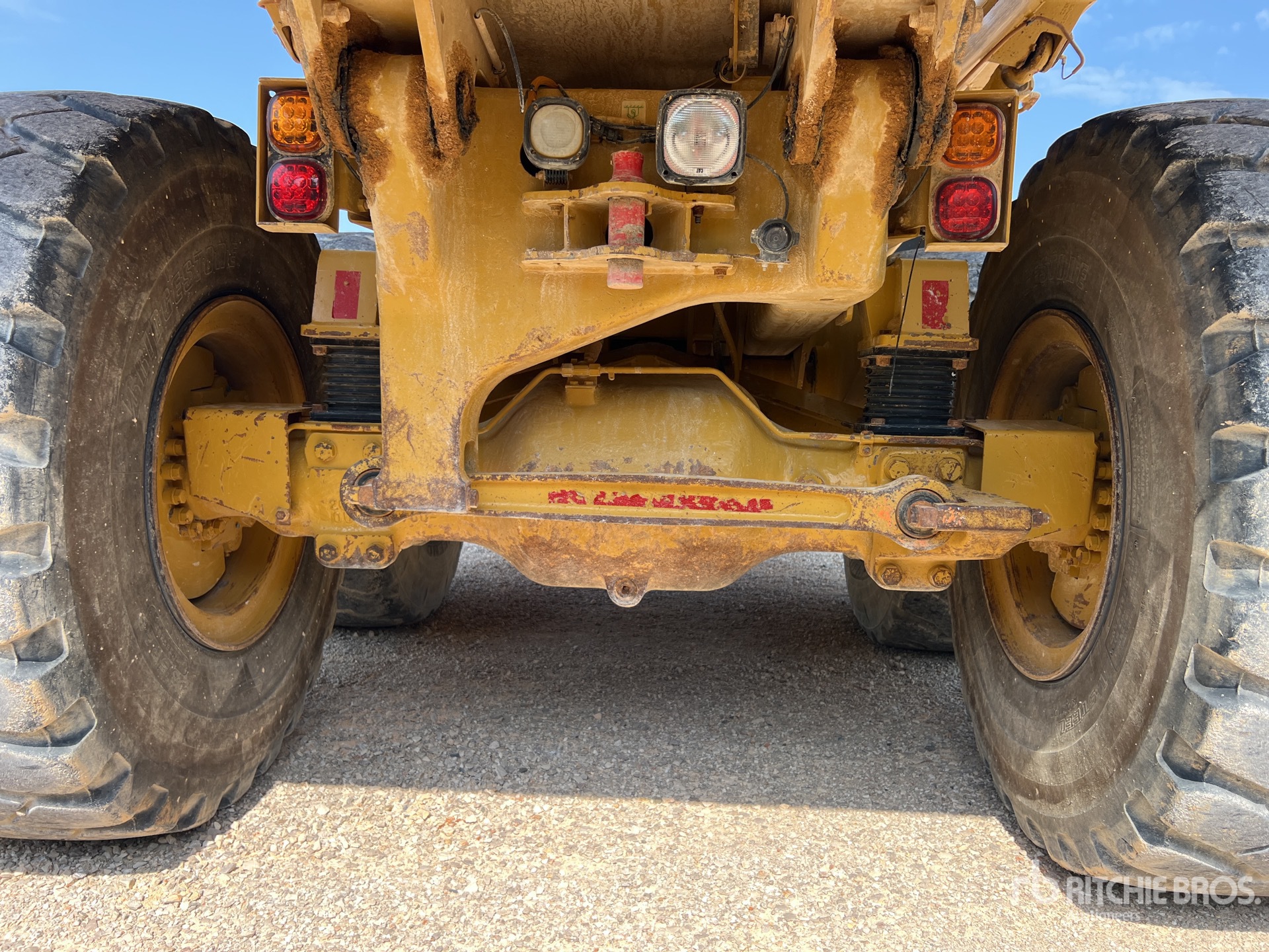2011 Caterpillar 725