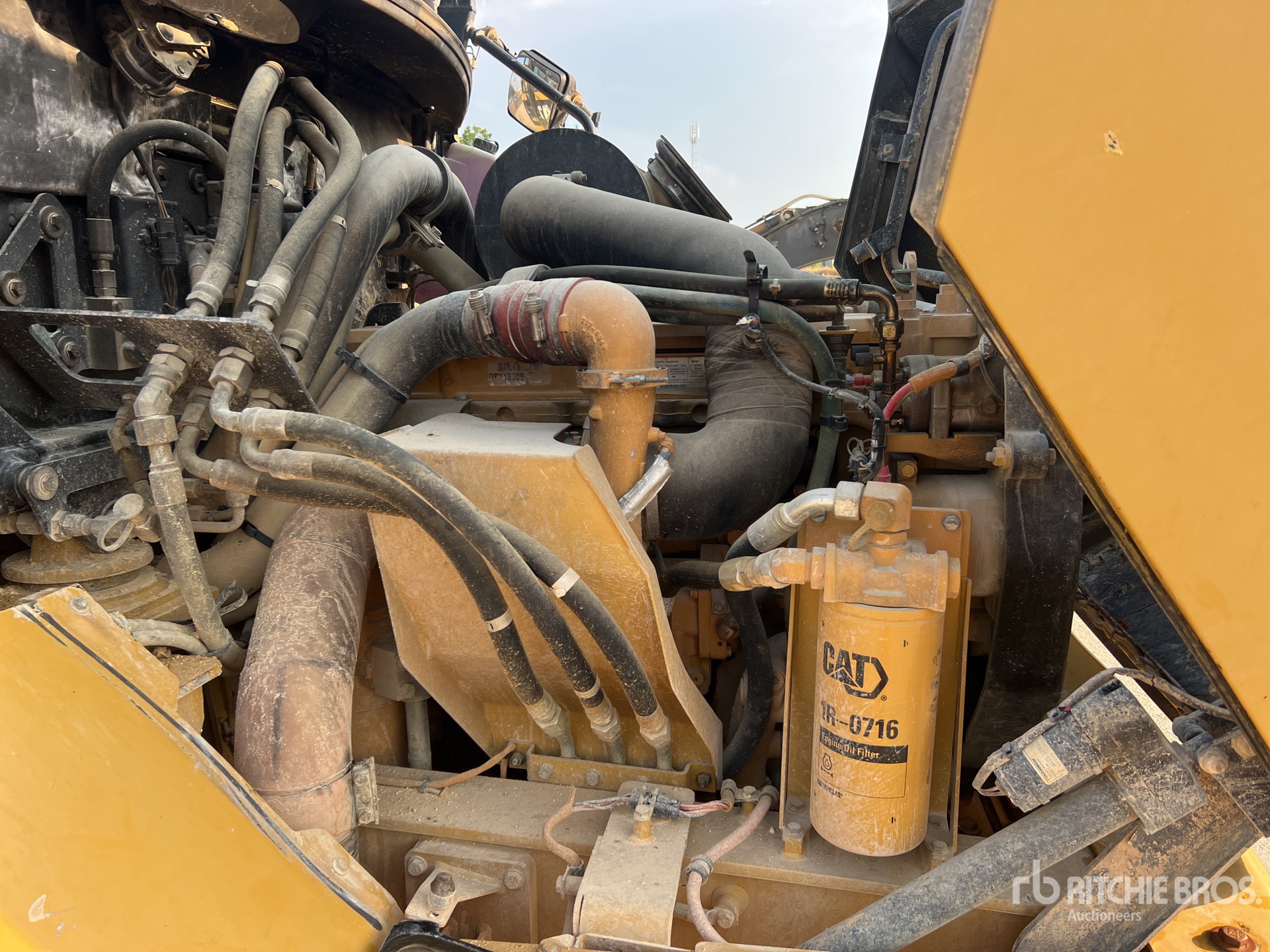 2011 Caterpillar 725
