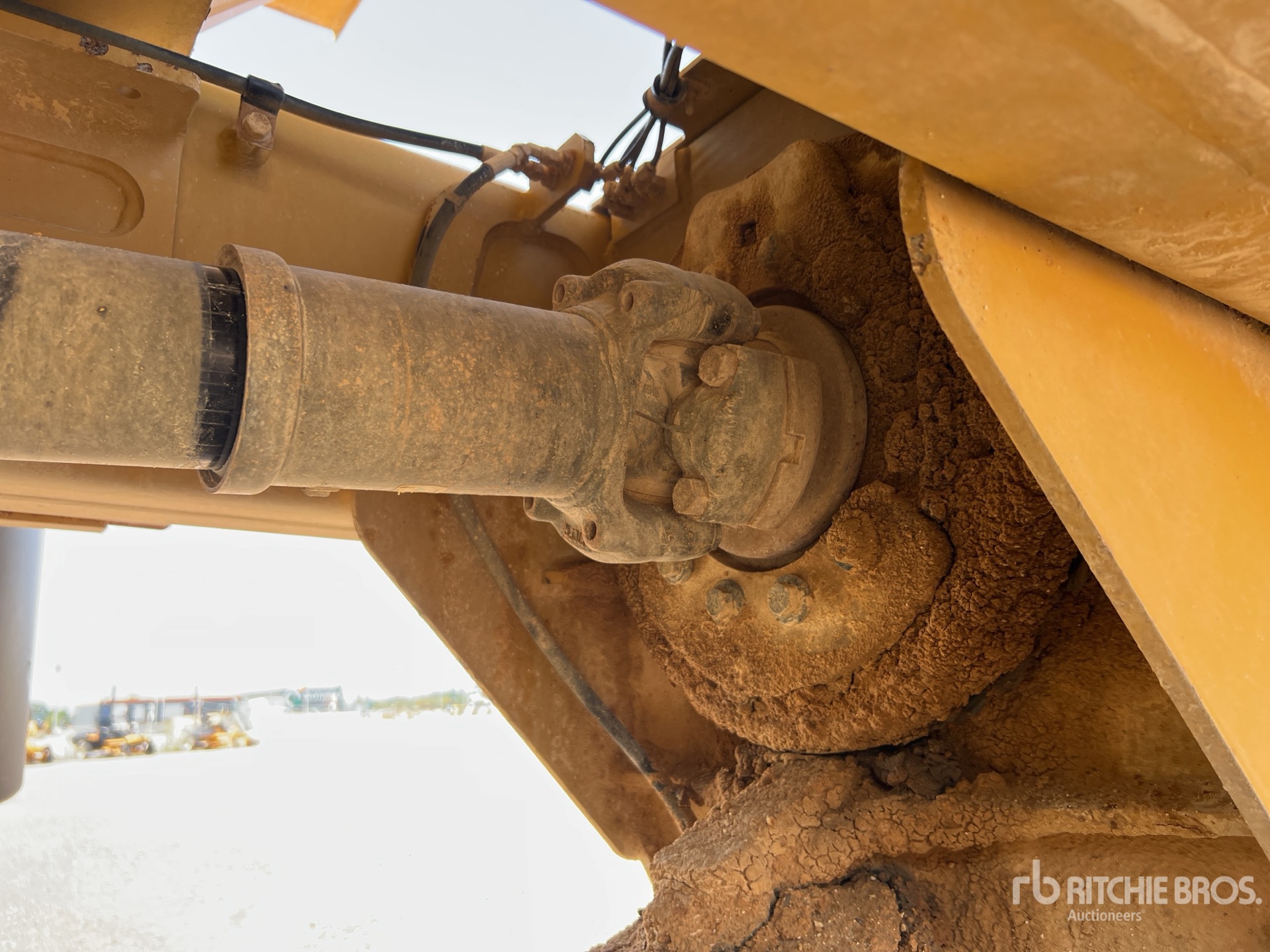 2011 Caterpillar 725