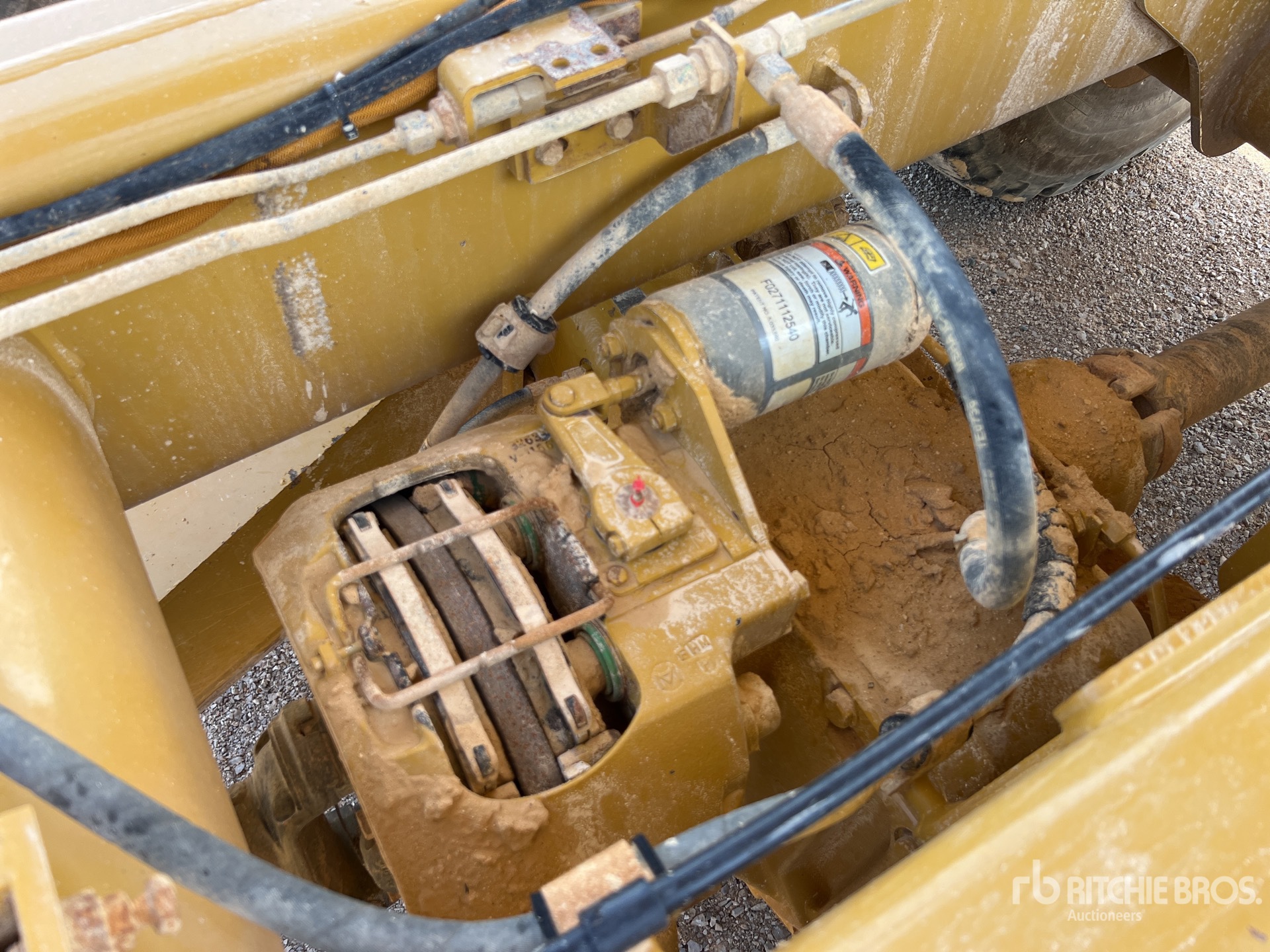 2011 Caterpillar 725