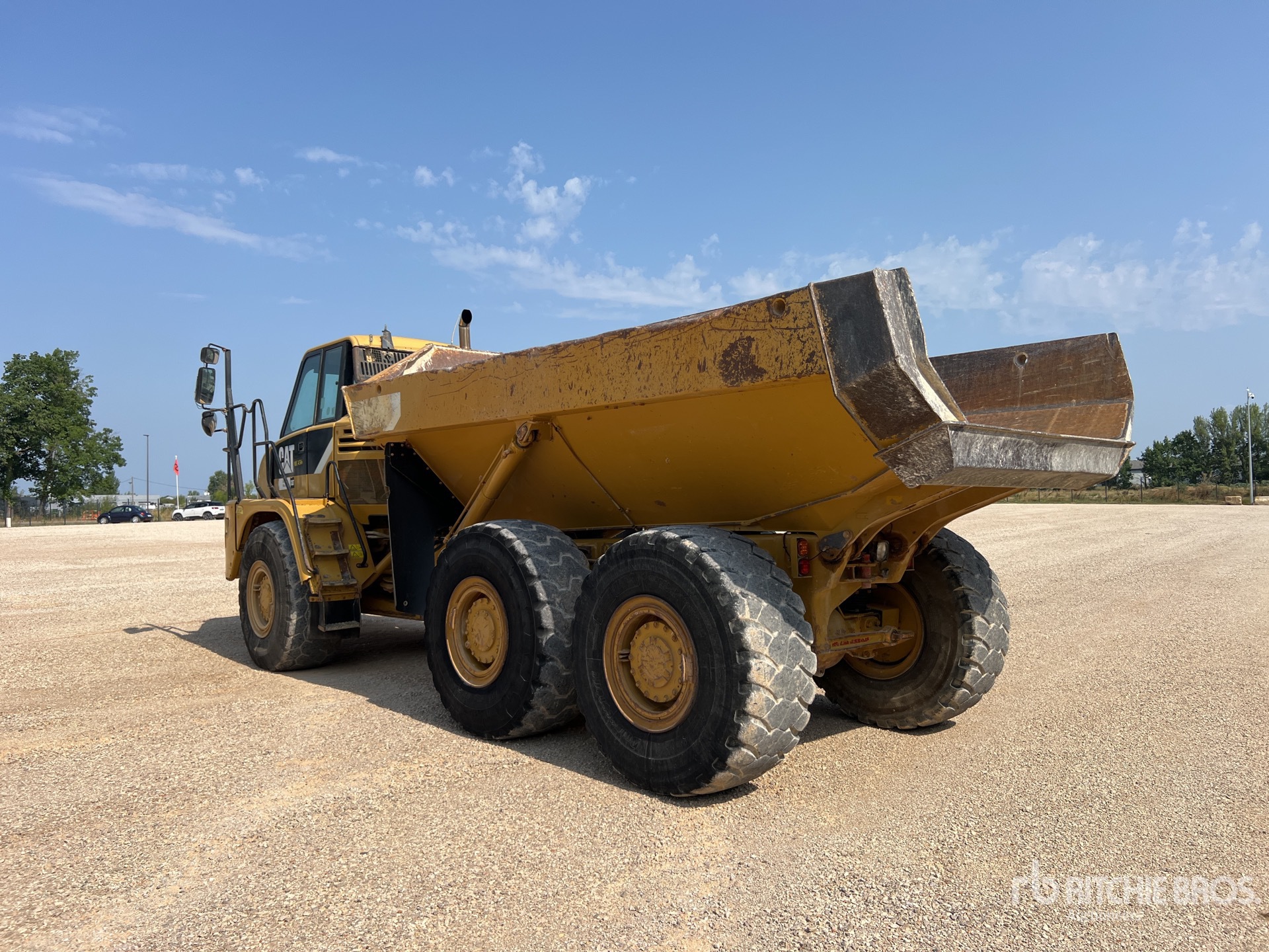 2011 Caterpillar 725