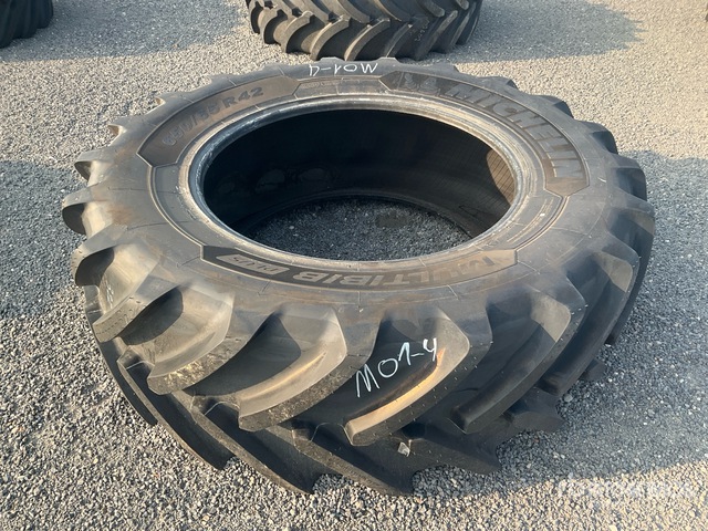 Michelin 158D MULTIBIB Tires: Equipment