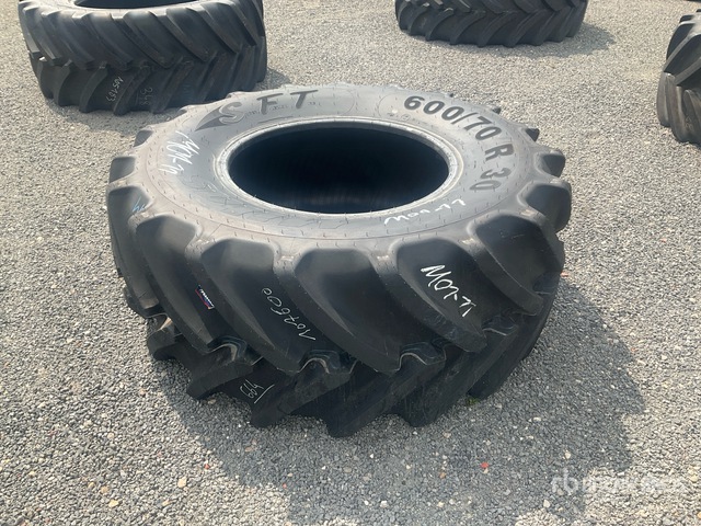 Mitas TL 152 D SFT Tires: Equipment