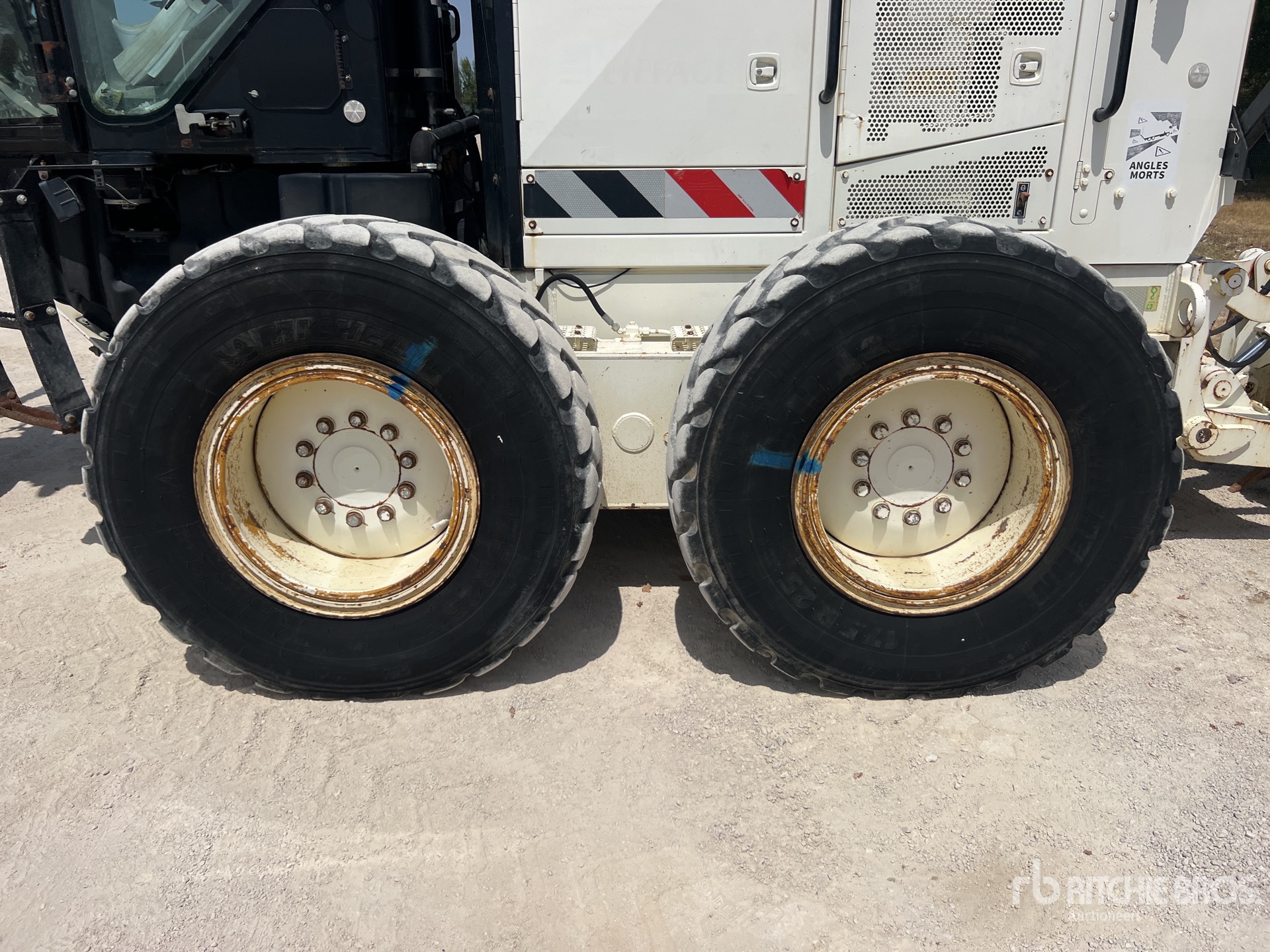2012 Caterpillar 120 M VHP+