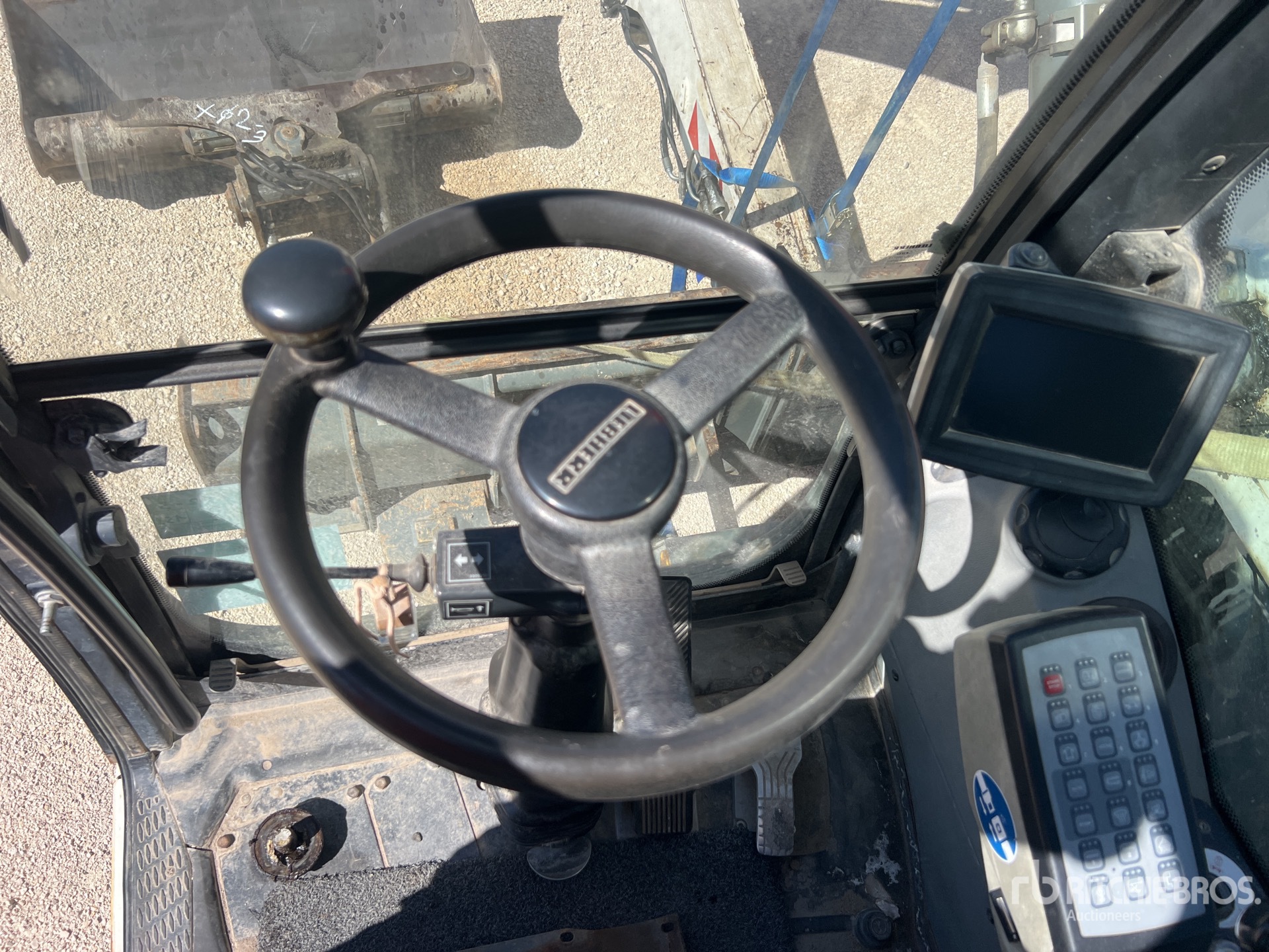 2016 Liebherr A912 COMPACT