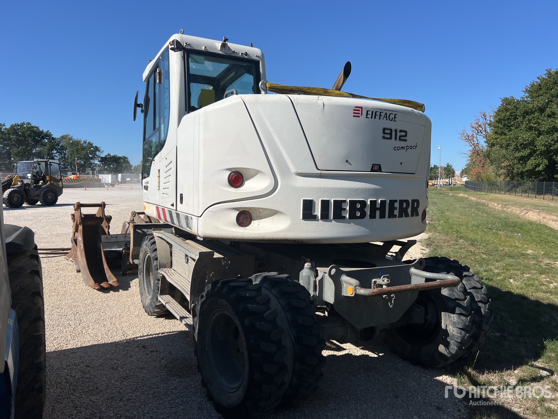 2016 Liebherr A912 COMPACT