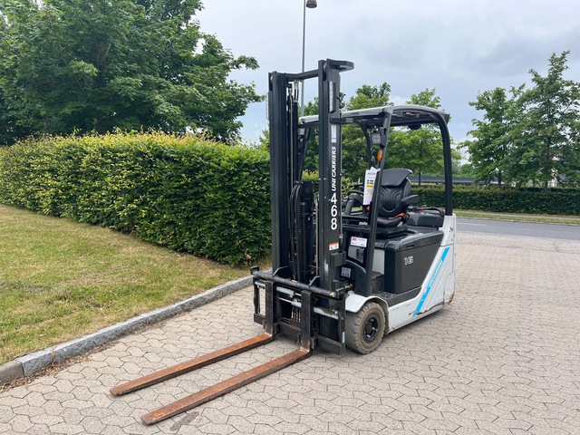 2021 UniCarriers AG2N1L16Q Electric Forklift