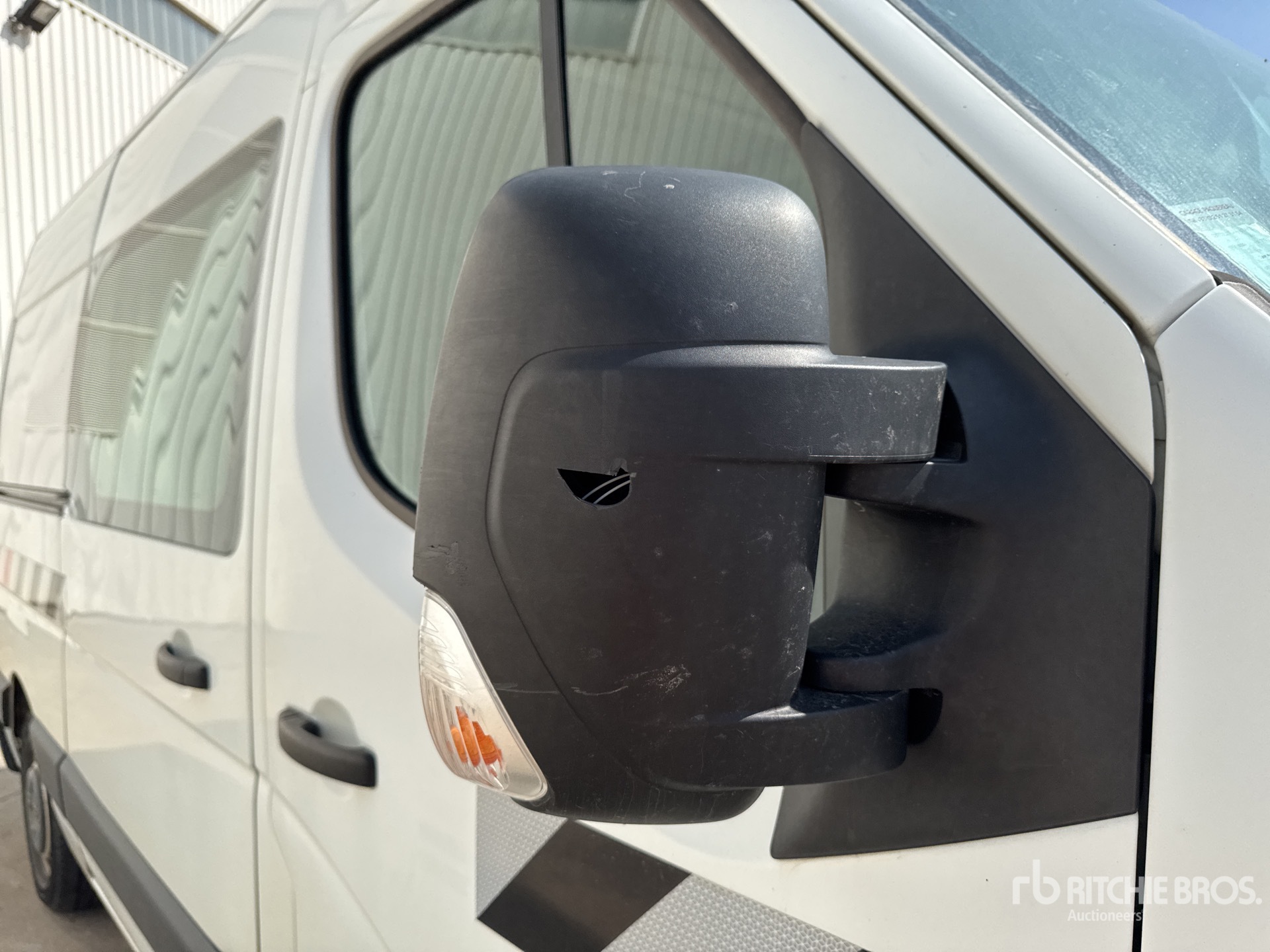 2013 Renault MASTER DCI100