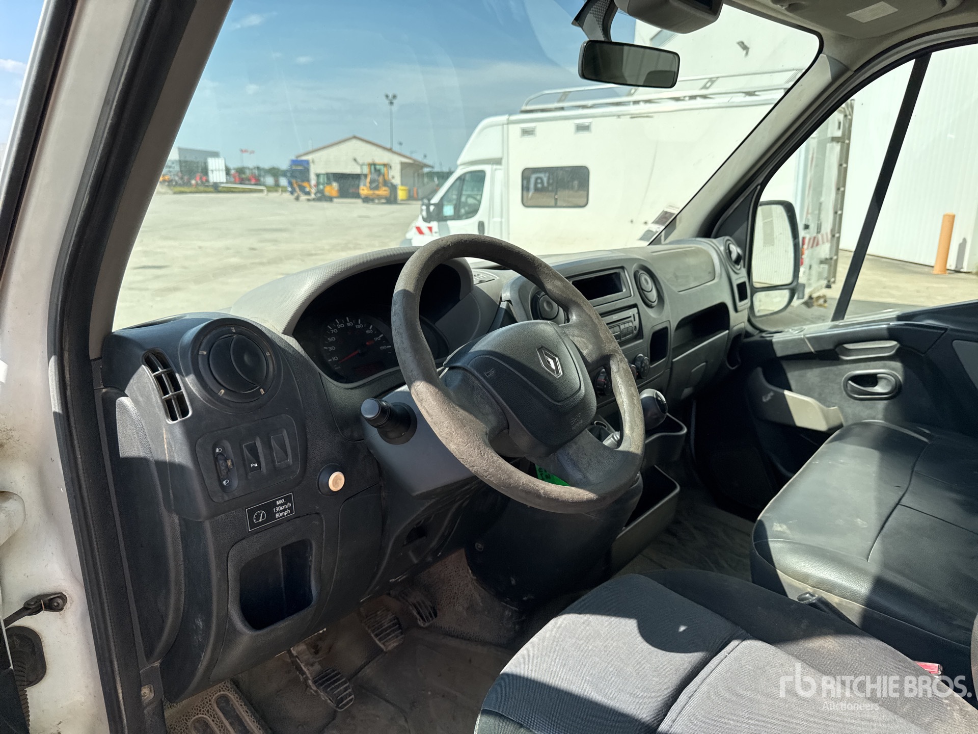 2013 Renault MASTER DCI100
